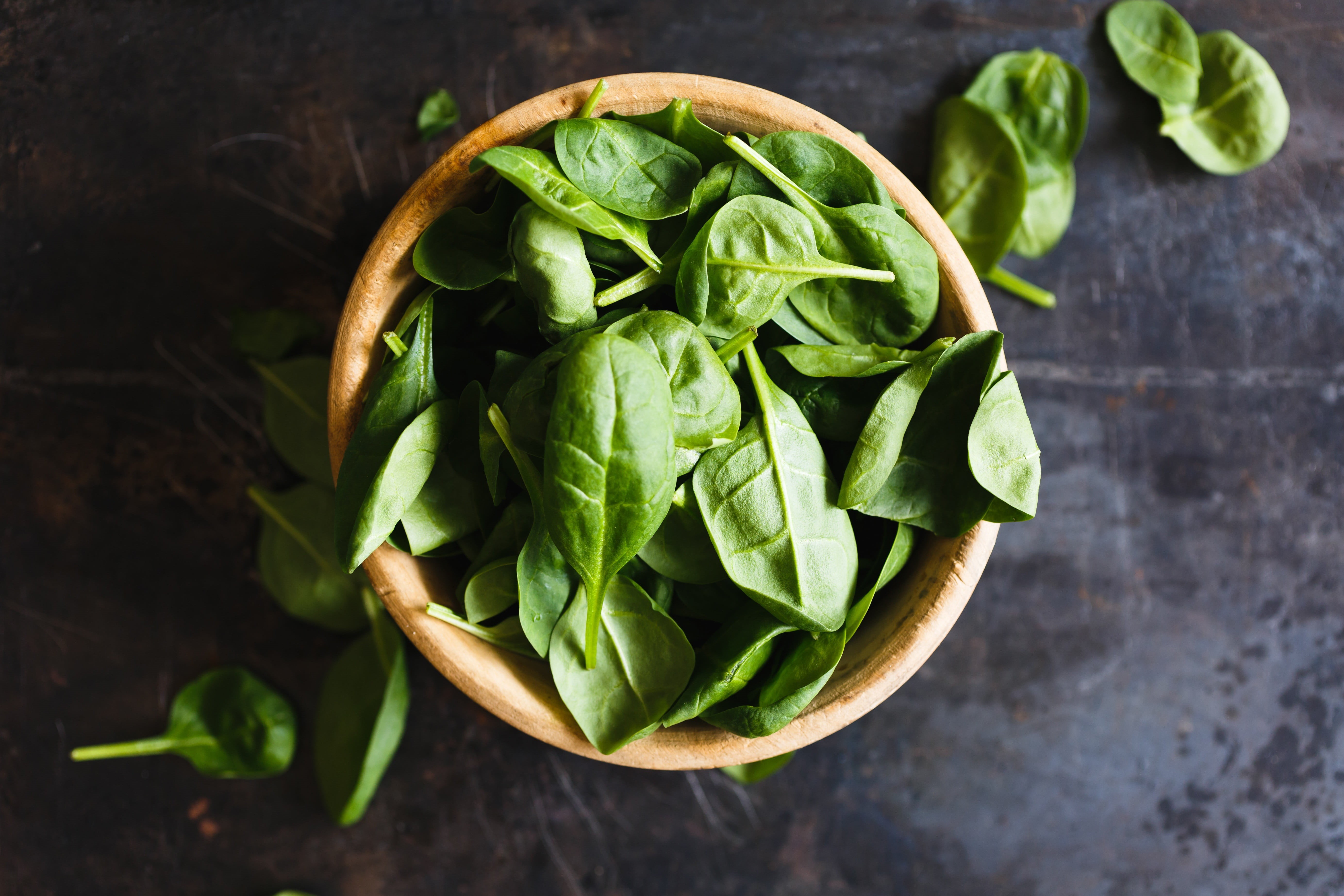 spinach, no people, table, vegetarian food, healthy eating, high angle view, plants, directly above, bowls, 5K, indoors, freshness, leaves, still life, HD Wallpaper