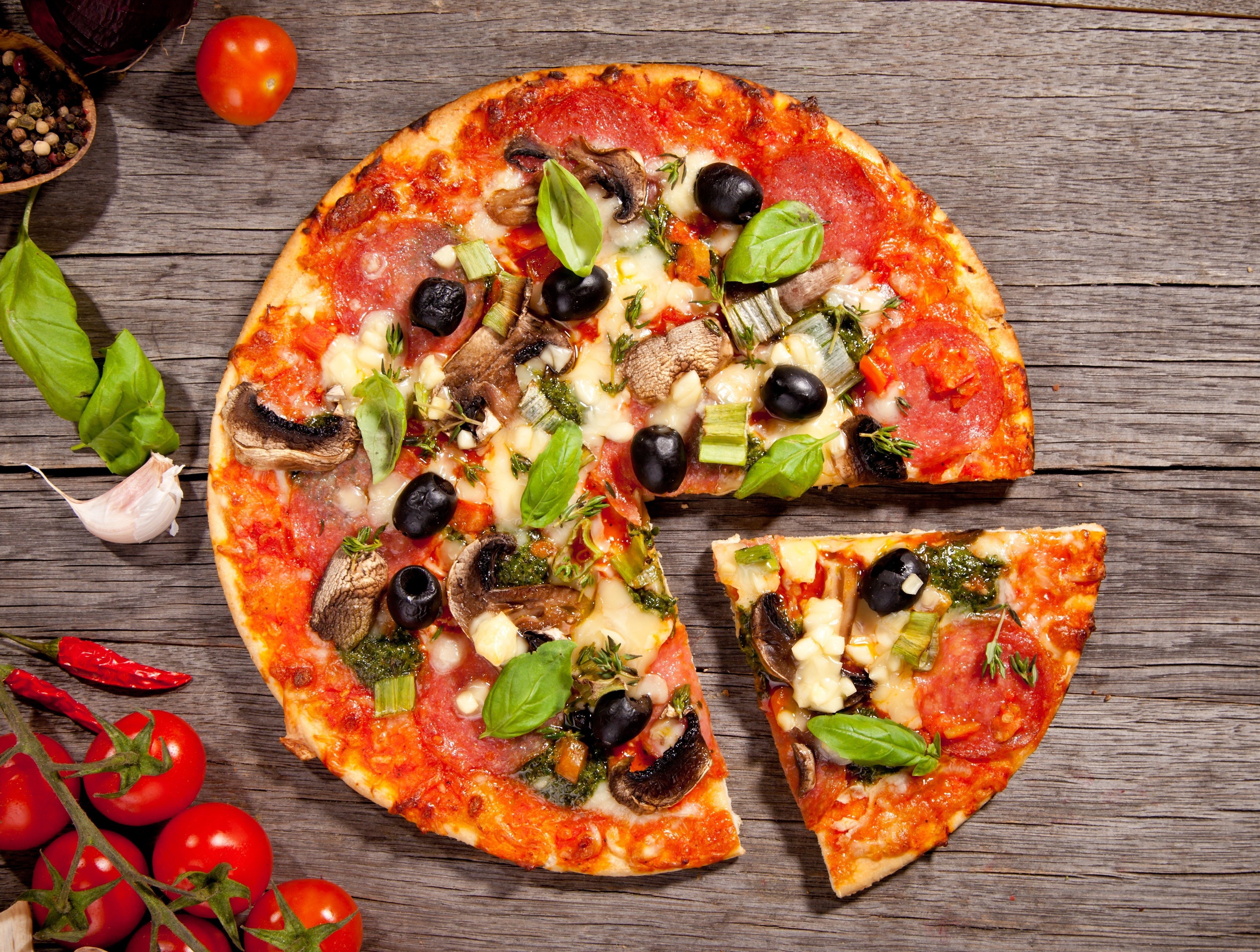 slice, salami, food, 4K, spices, garlic, olives, Pizza, dish, cheese, HD Wallpaper