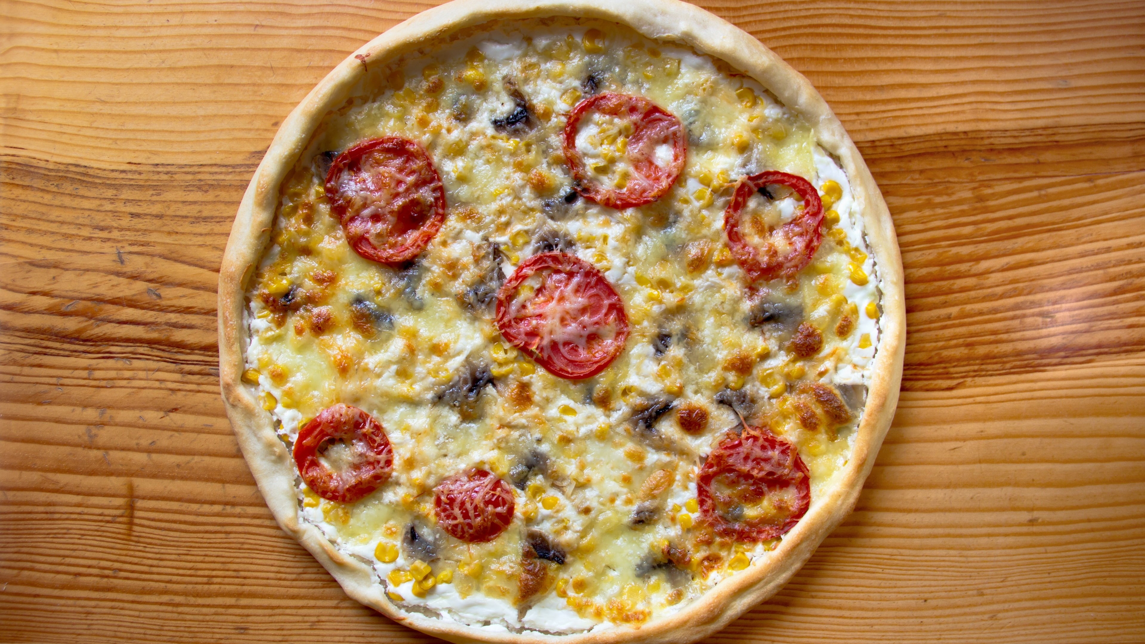 4K, pizza, wooden surface, tomatoes, cheese, food, HD Wallpaper