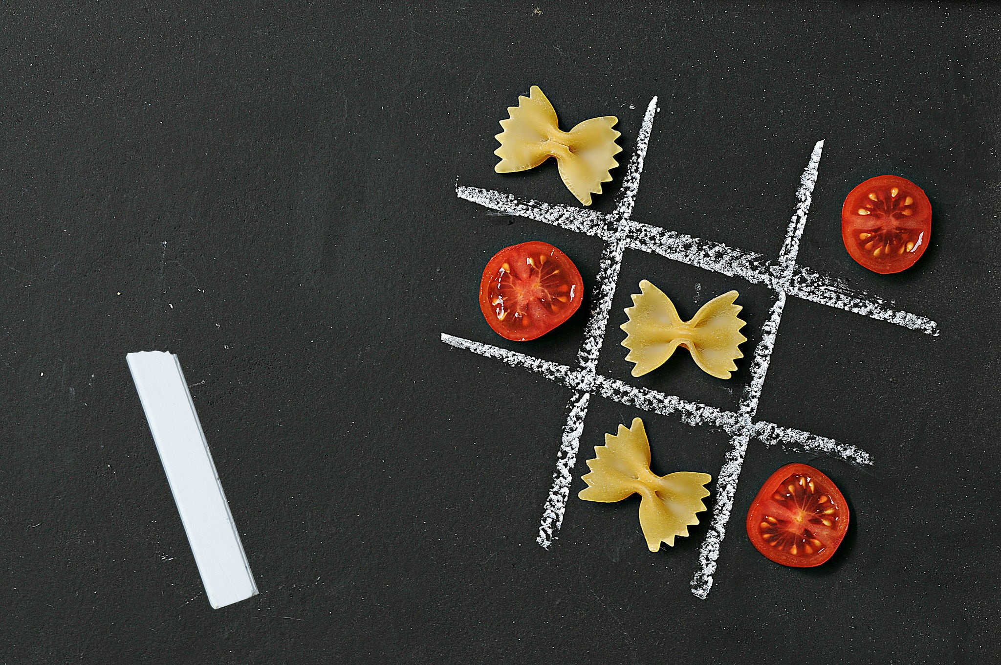 chalk, indoors, directly above, choice, medium group of objects, preparation, tomatoes, still life, creativity, black background, high angle view, shape, HD Wallpaper