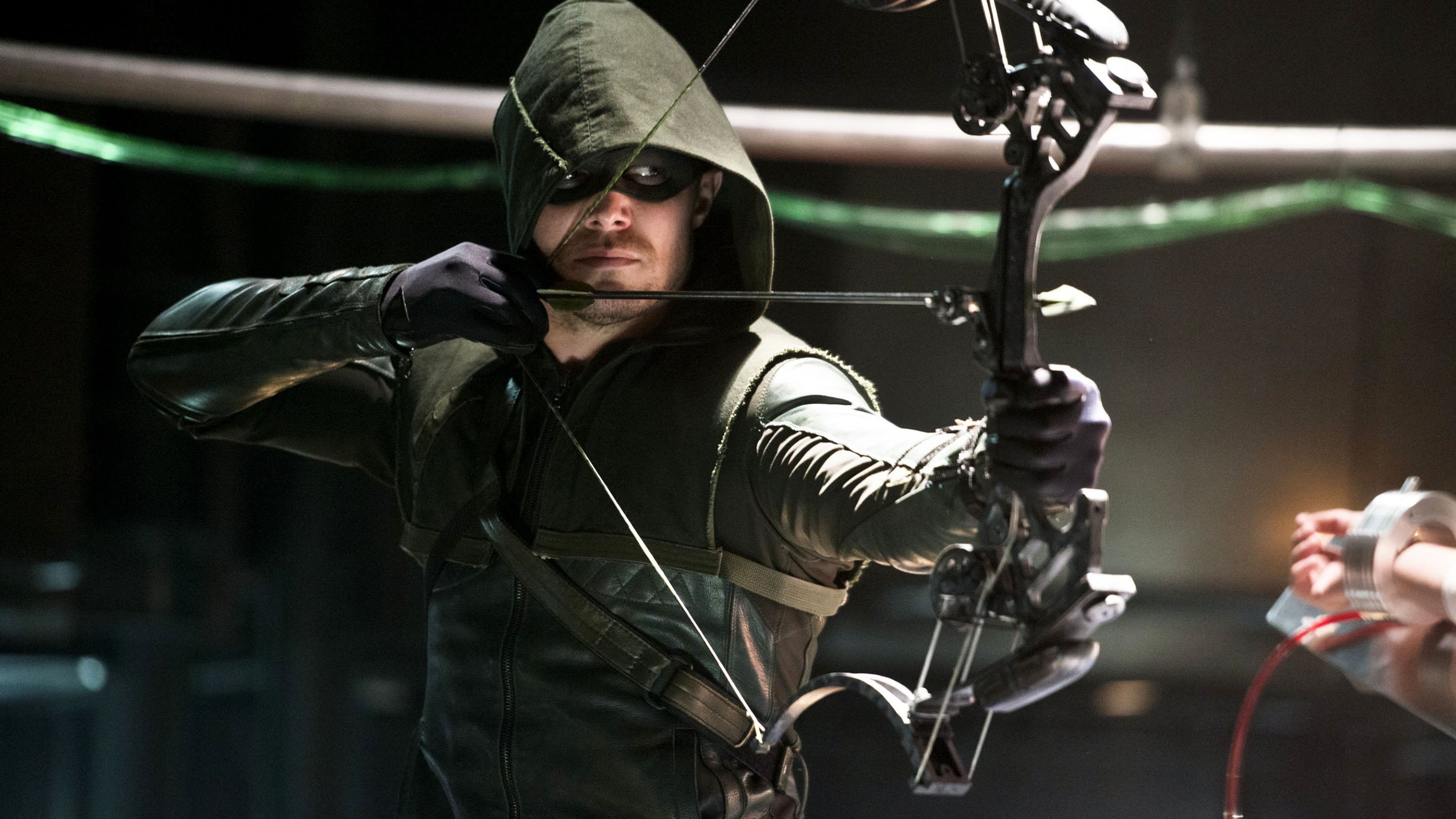 skill, clothing, tv shows, 2K, standing, front view, portrait, one person, holding, arrow, aggression, protection, adult, young men, young adult, waist up, HD Wallpaper