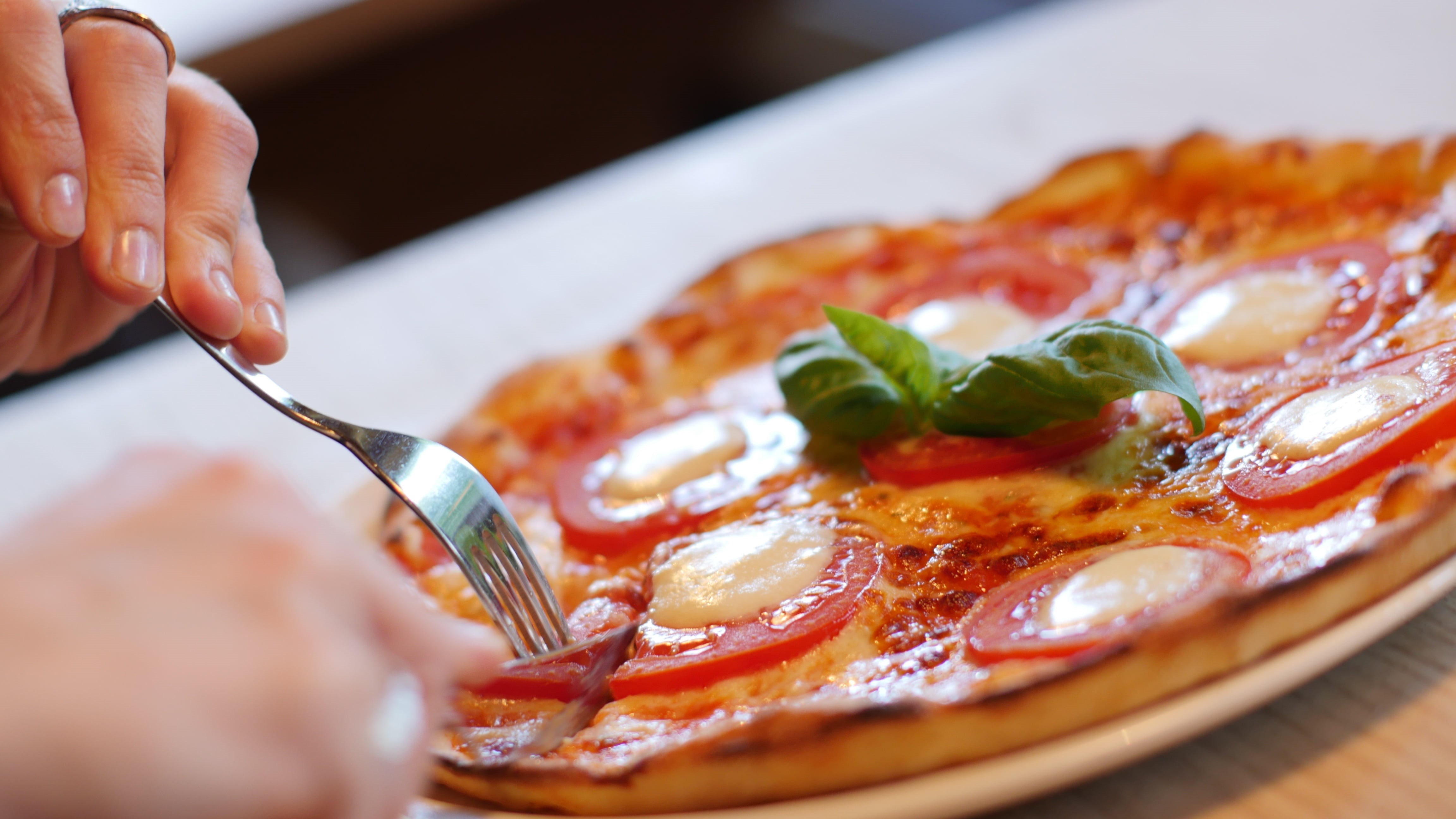 food, tomatoes, tomato Sauce, baked, pastry Dough, parmesan Cheese, mozzarella, italian Culture, pastries, selective focus, restaurant, basil, red, human body part, HD Wallpaper