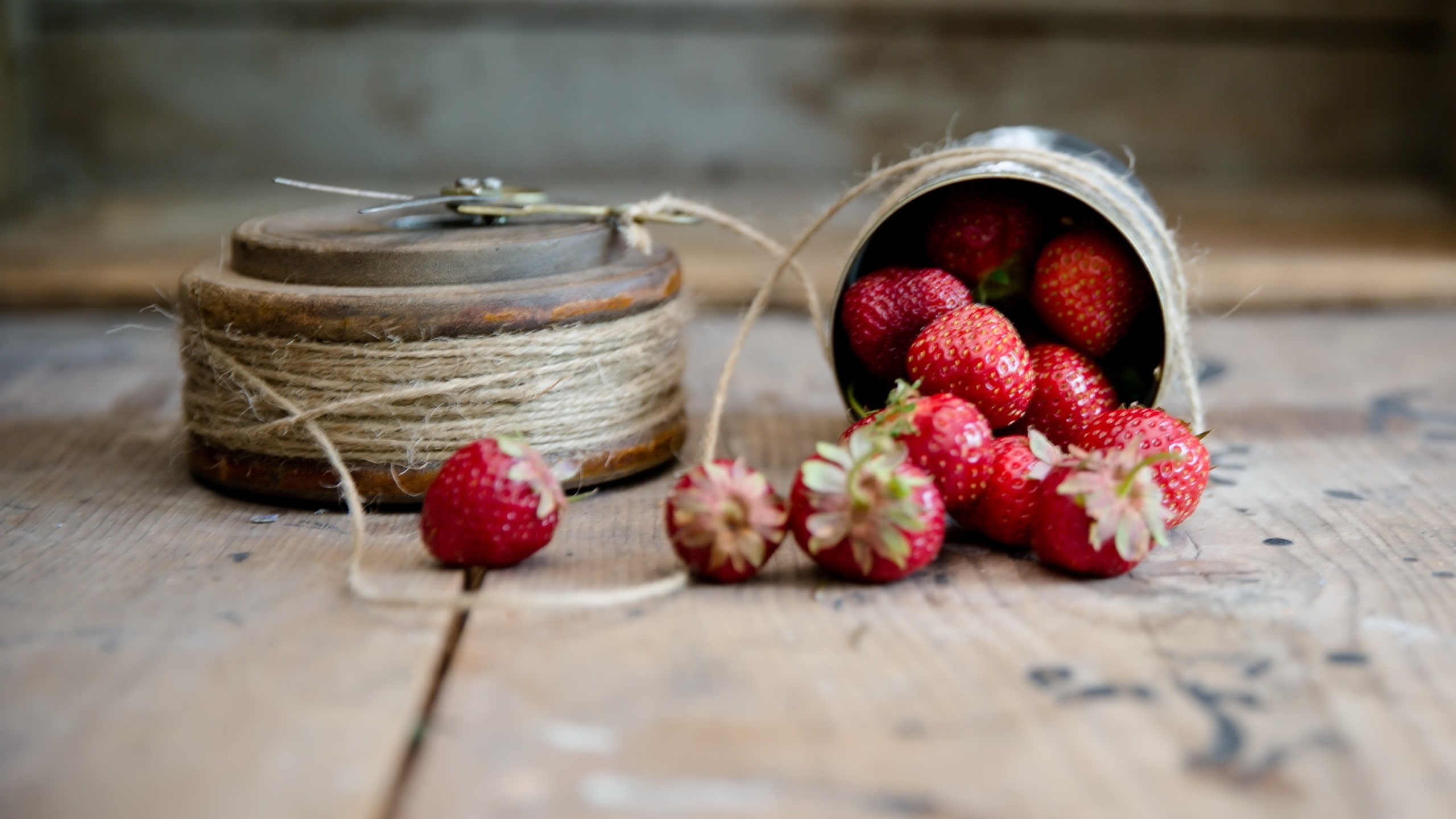 fruit, still life, food and drink, wellbeing, healthy eating, food, jar, berry fruit, container, freshness, 2K, no people, table, string, strawberries, HD Wallpaper