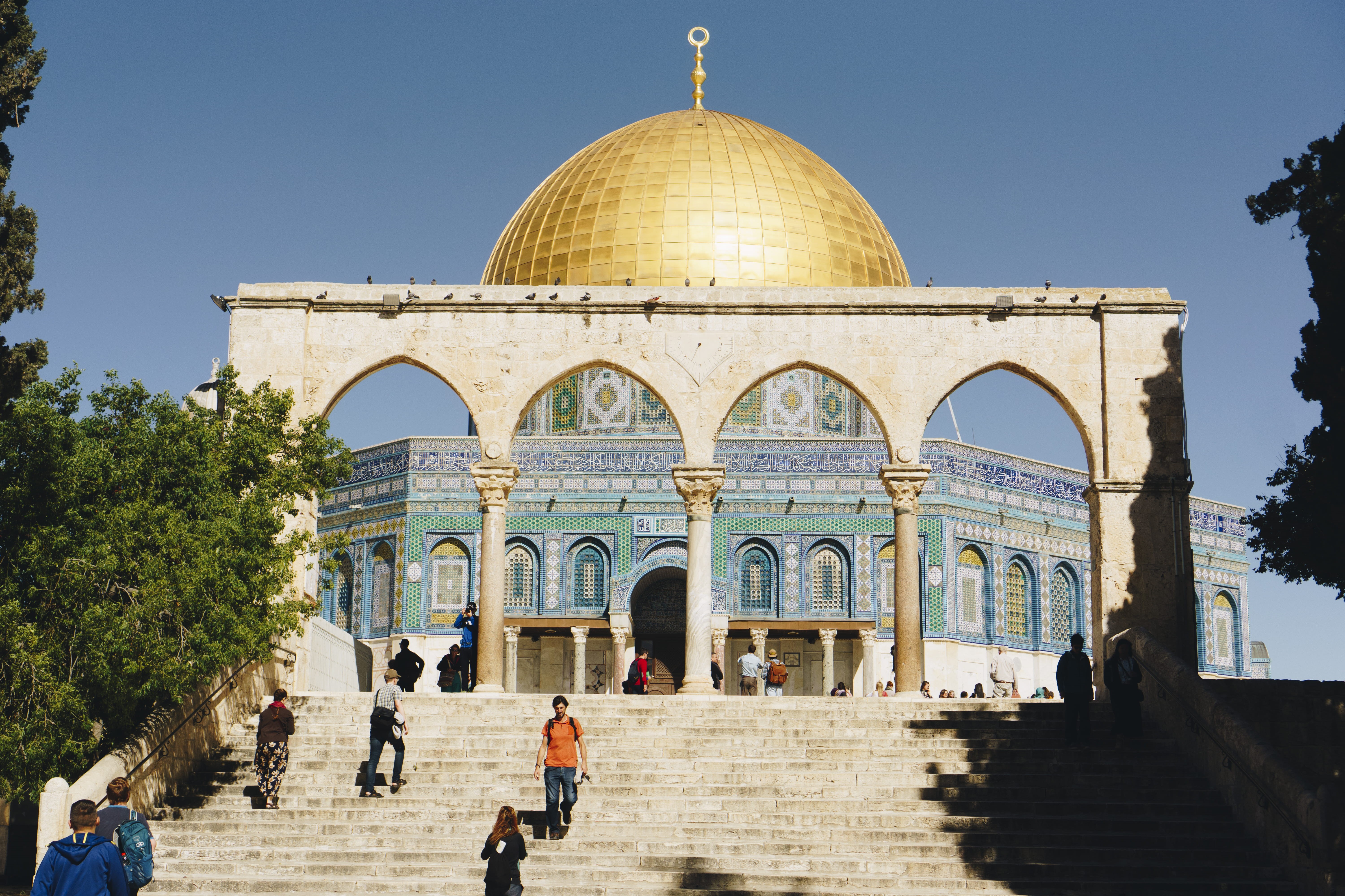 nature, sacred, gold, people, travel, monument, building, arches, mosque, built structure, muslim, daylight, worship, blue sky, crowd, culture, temple, HD Wallpaper