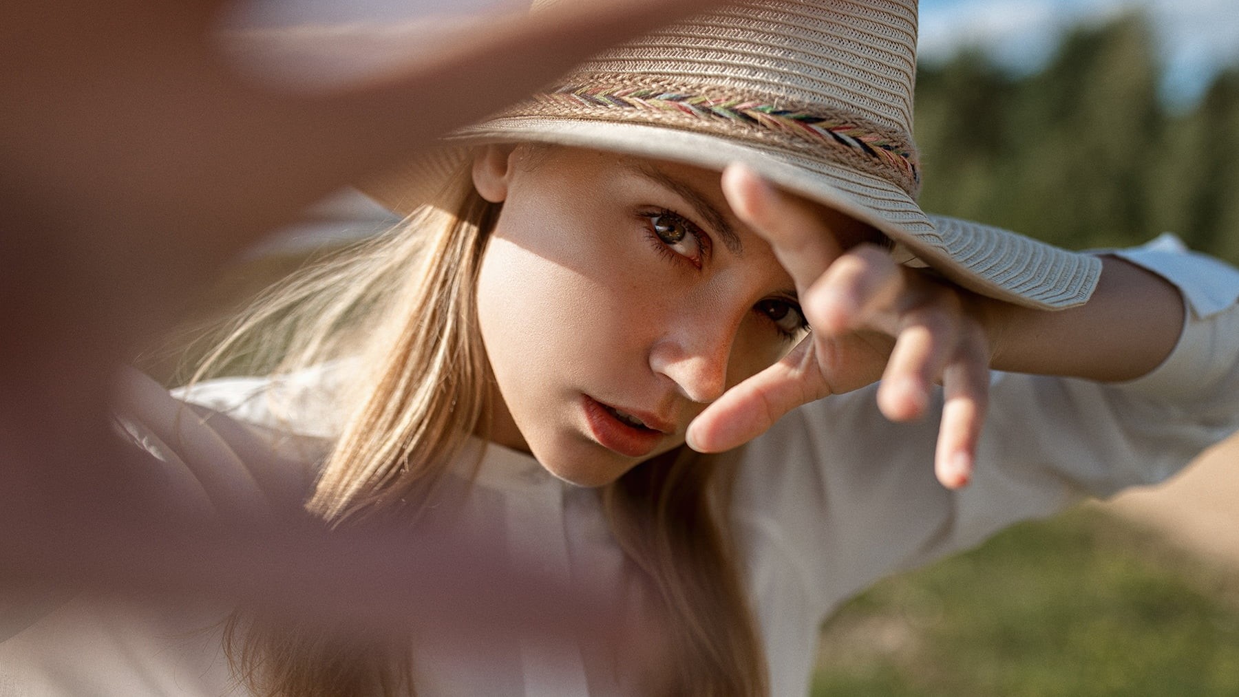 contemplation, clothing, serious, model, child, girls, s, adult, emotion, blond hair, looking at viewer, hat, hand, one person, women with hats, hairstyle, HD Wallpaper