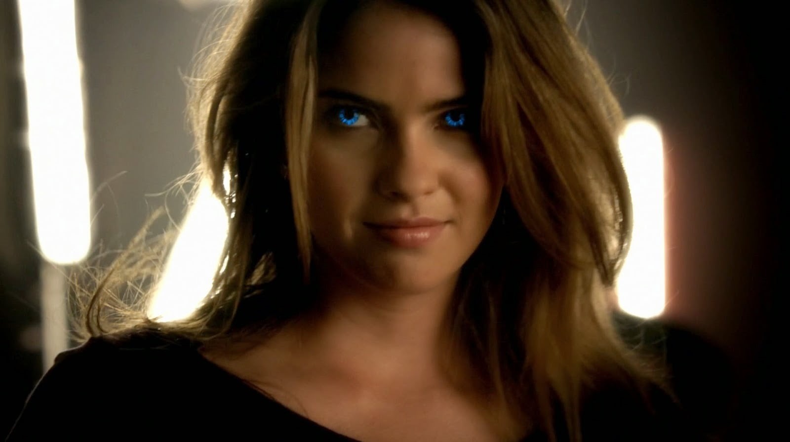looking at camera, top, emotion, young adult, real people, fox, 720P, young women, s, beauty, front view, headshot, MTVs Teen Wolf, adult, indoors, Shelley Hennig, HD Wallpaper