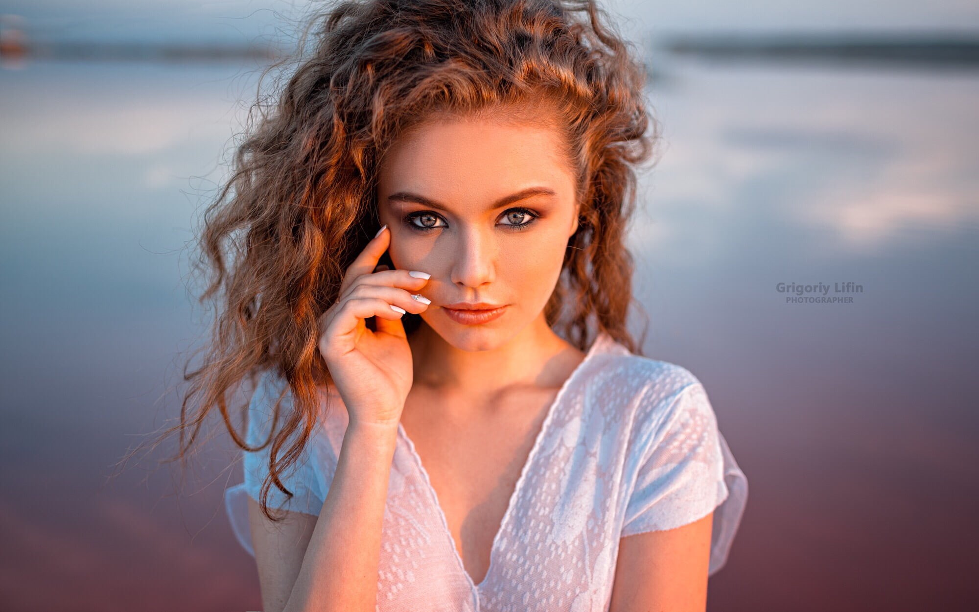 v, looking at viewer, one person, young women, Alina Zaslavskaya, hairstyle, depth of field, 1080P, portrait, brown hair, fashion, adult, females, human face, HD Wallpaper