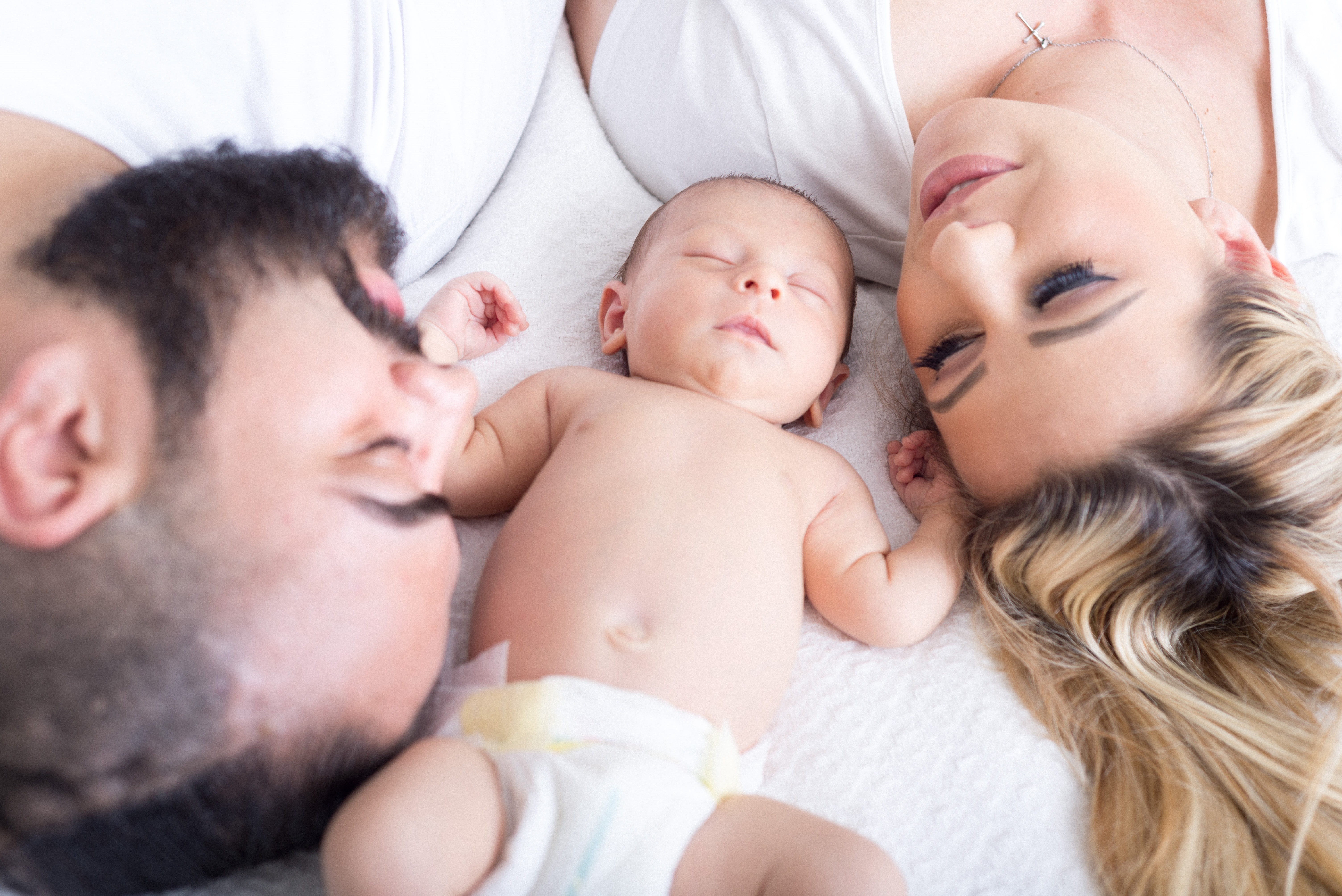happiness, daughter, joy, parenthood, people, dad, little, young, man, newborn, together, father, mother, son, men, males, white, portrait, positive emotion, HD Wallpaper