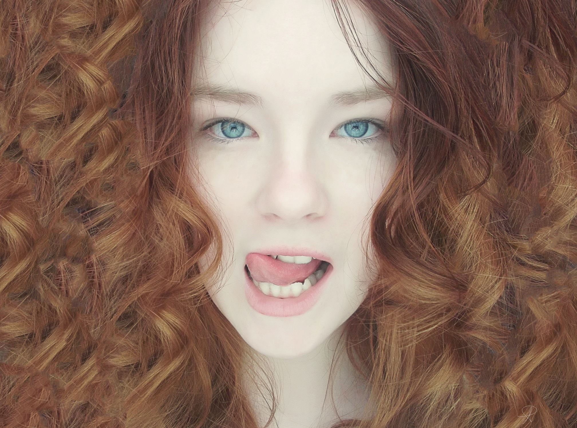 young women, face, leisure activity, green eyes, hair, tongues, blue eyes, close-up, wavy hair, body part, beauty, women, portrait, real people, 1080P, HD Wallpaper