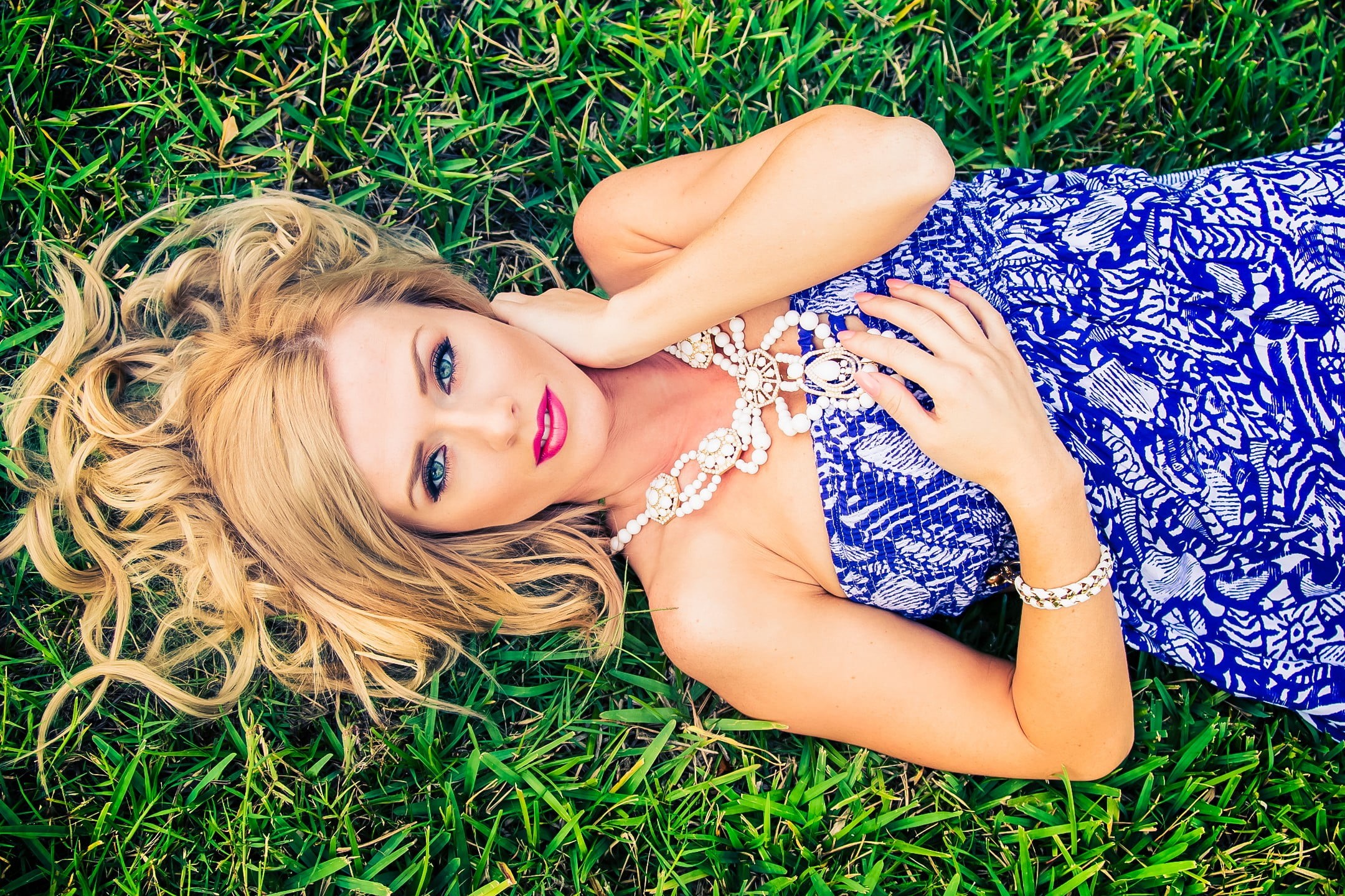 lifestyles, leisure activity, makeup, land, Aida Ridic, necklace, young women, fashion, blonde, women, 1080P, one person, young adult, outdoors, beauty, HD Wallpaper