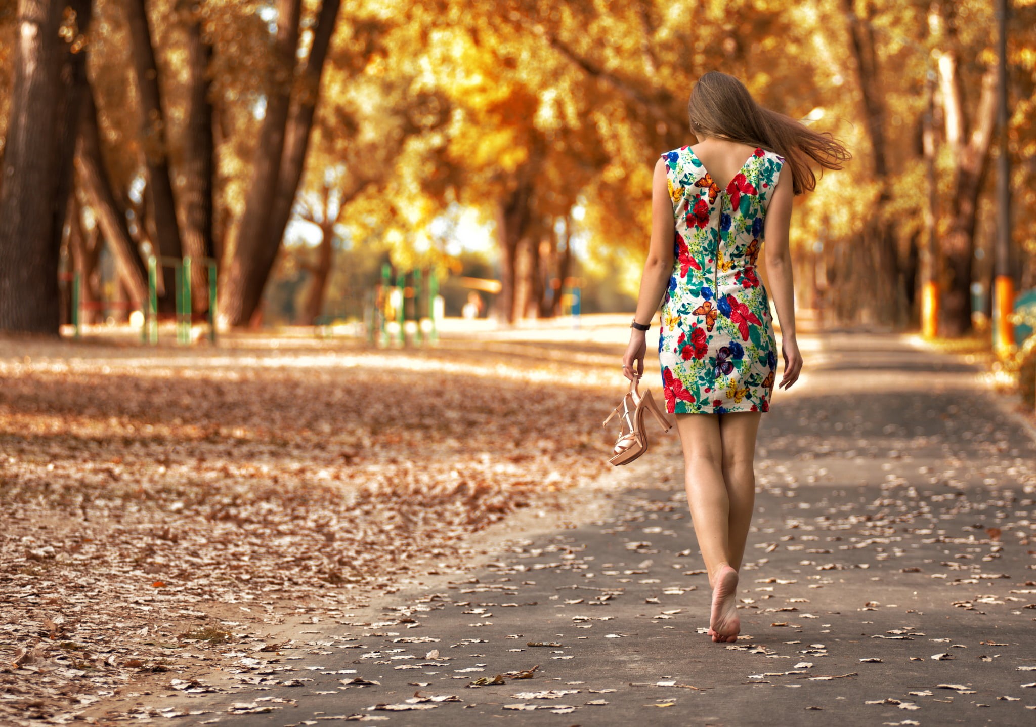 tree, floral, women, red, 1080P, rear view, heel, one person, Anton Pechkurov, bokeh, hairstyle, brown hair, girl, Daria Kuncikova, s, the beauty, young adult, HD Wallpaper