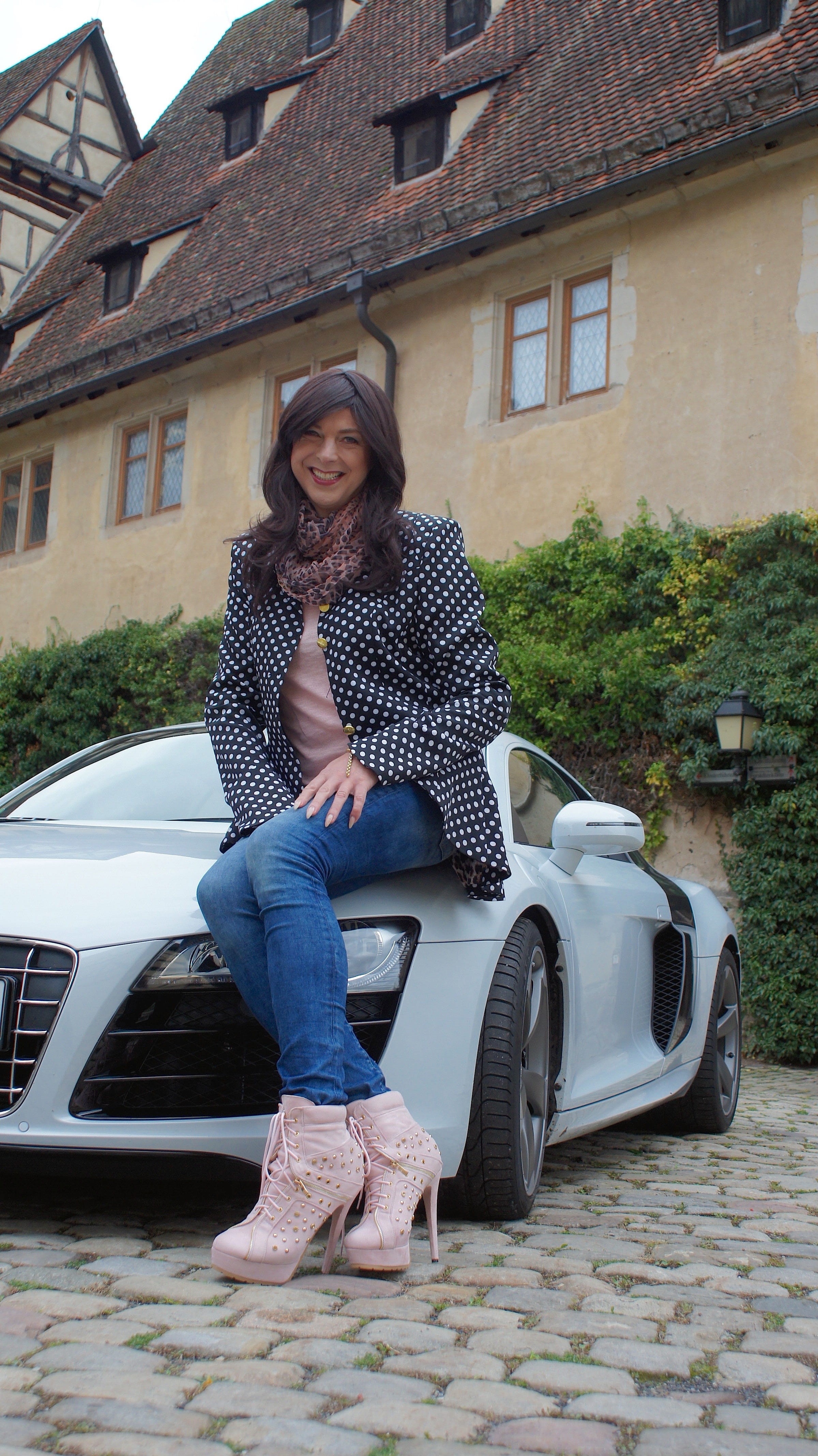 Pose, r, casual clothing, woman, full length, mode of transportation, light, Beautiful, Nature, s, audi, hairstyle, healthy, r8, looking at camera, landscape, Phone HD Wallpaper