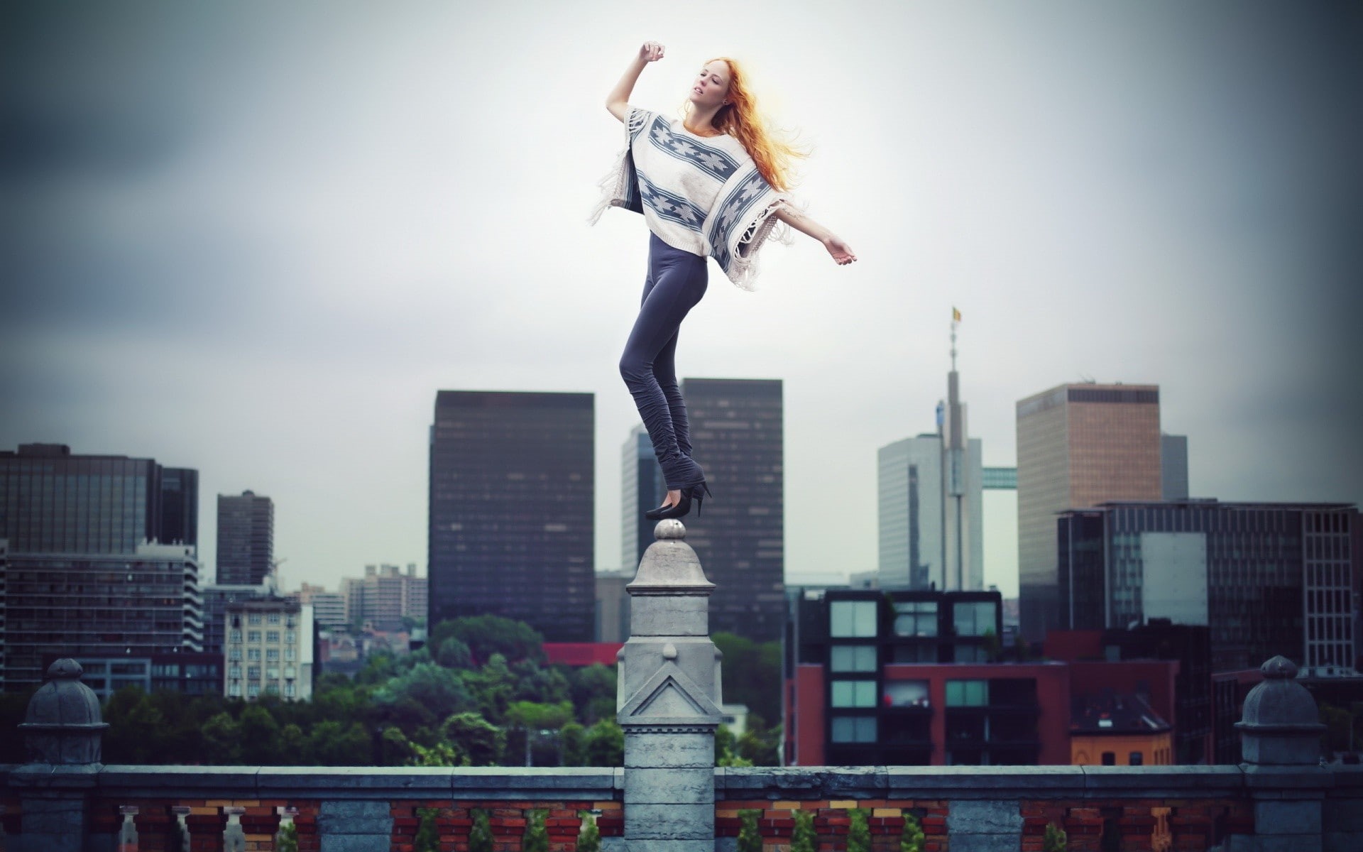women, 1080P, closed eyes, cityscape, David Olkarny, leggings, redhead, HD Wallpaper