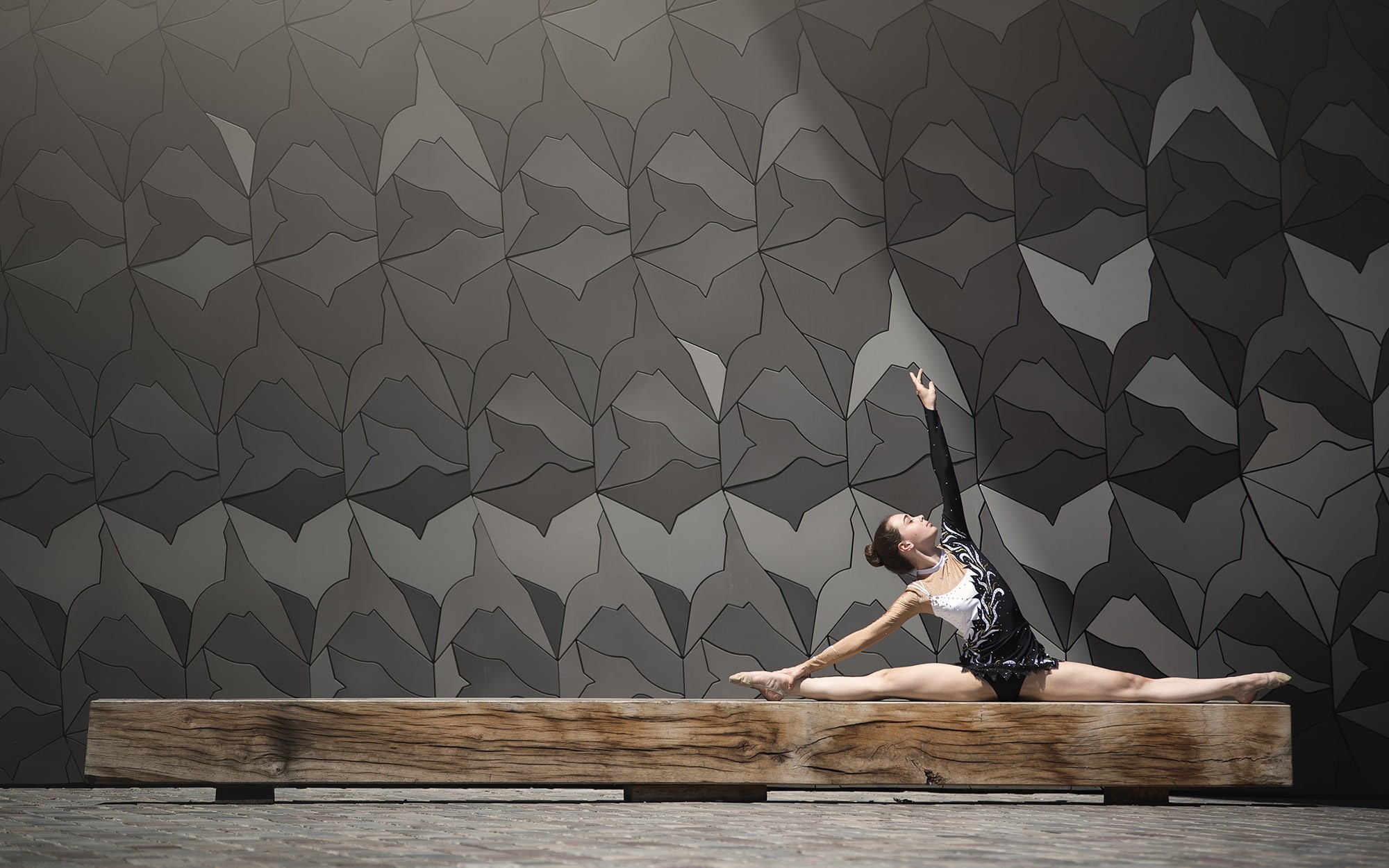 one person, wall - building feature, pattern, young women, 1080P, front view, real people, casual clothing, sport, women, water, lifestyles, females, young adult, HD Wallpaper