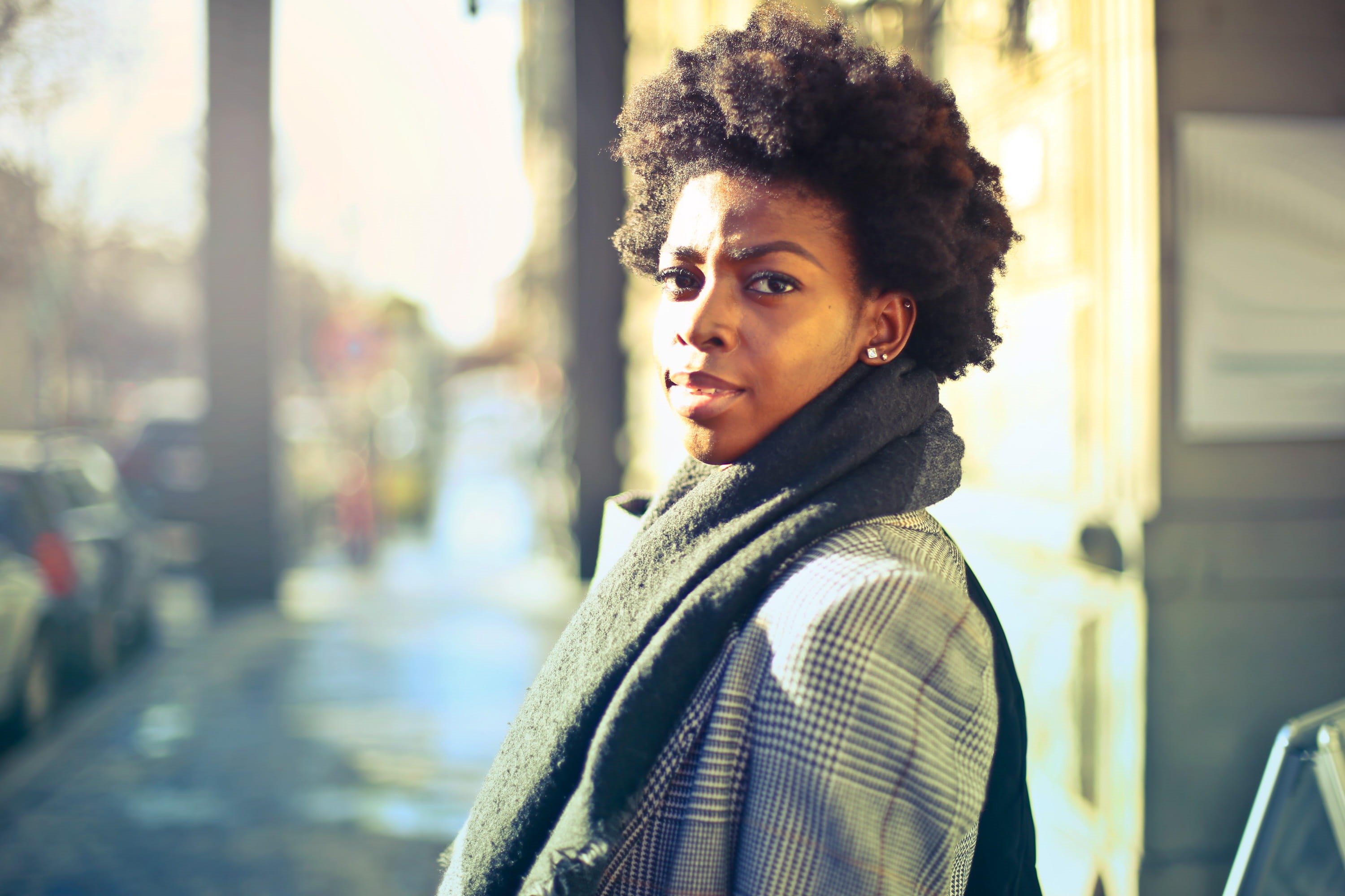 city, young adult, Clothing, woolen, Curly Hair, focus on foreground, outside, African, Park, posing, fashion, young women, calm, looking, Face, citylife, HD Wallpaper