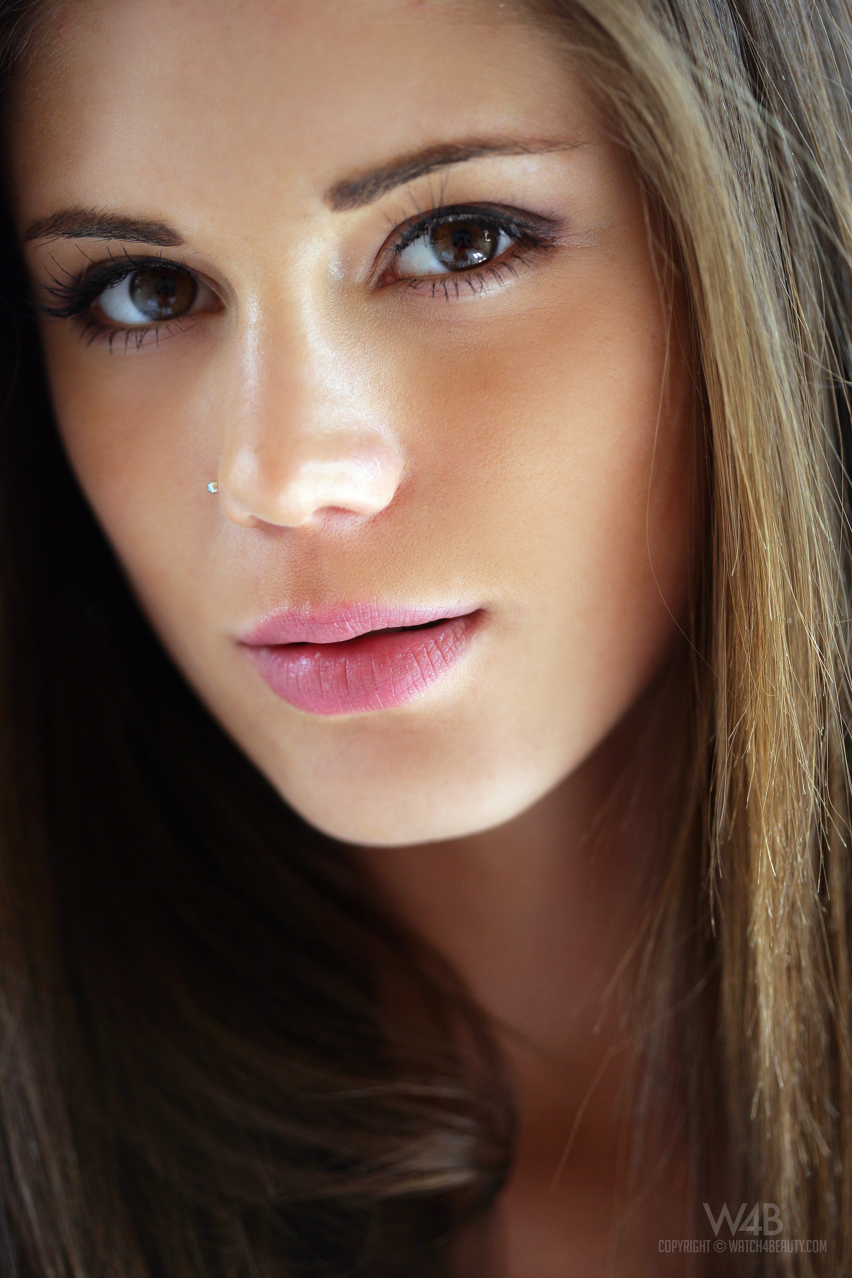 Czech women, portrait display, brown eyes, Markéta Stroblová, portrait, Watch4Beauty, closeup, pink lipstick, 4K, face, brunette, women, Phone HD Wallpaper