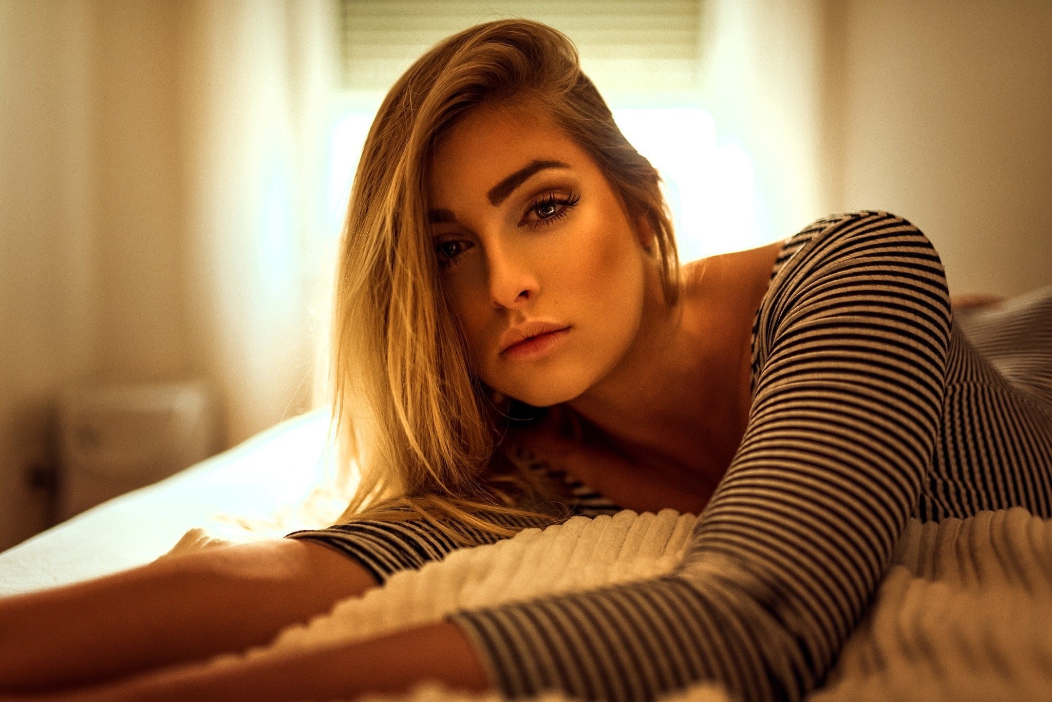 1080P, in bed, beauty, indoors, portrait, adult, home interior, hairstyle, beautiful woman, relaxation, domestic room, young women, long hair, lying down, HD Wallpaper