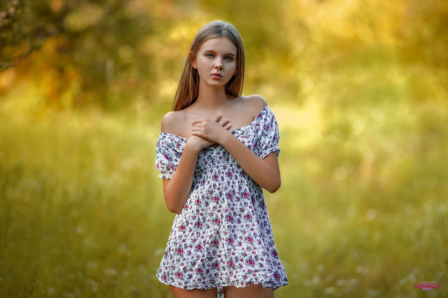 beauty, plant, outdoors, fashion, women, depth of field, summer  dress, standing, minidress, model, women outdoors, sleeveless, front view, blue eyes, casual clothing, HD Wallpaper