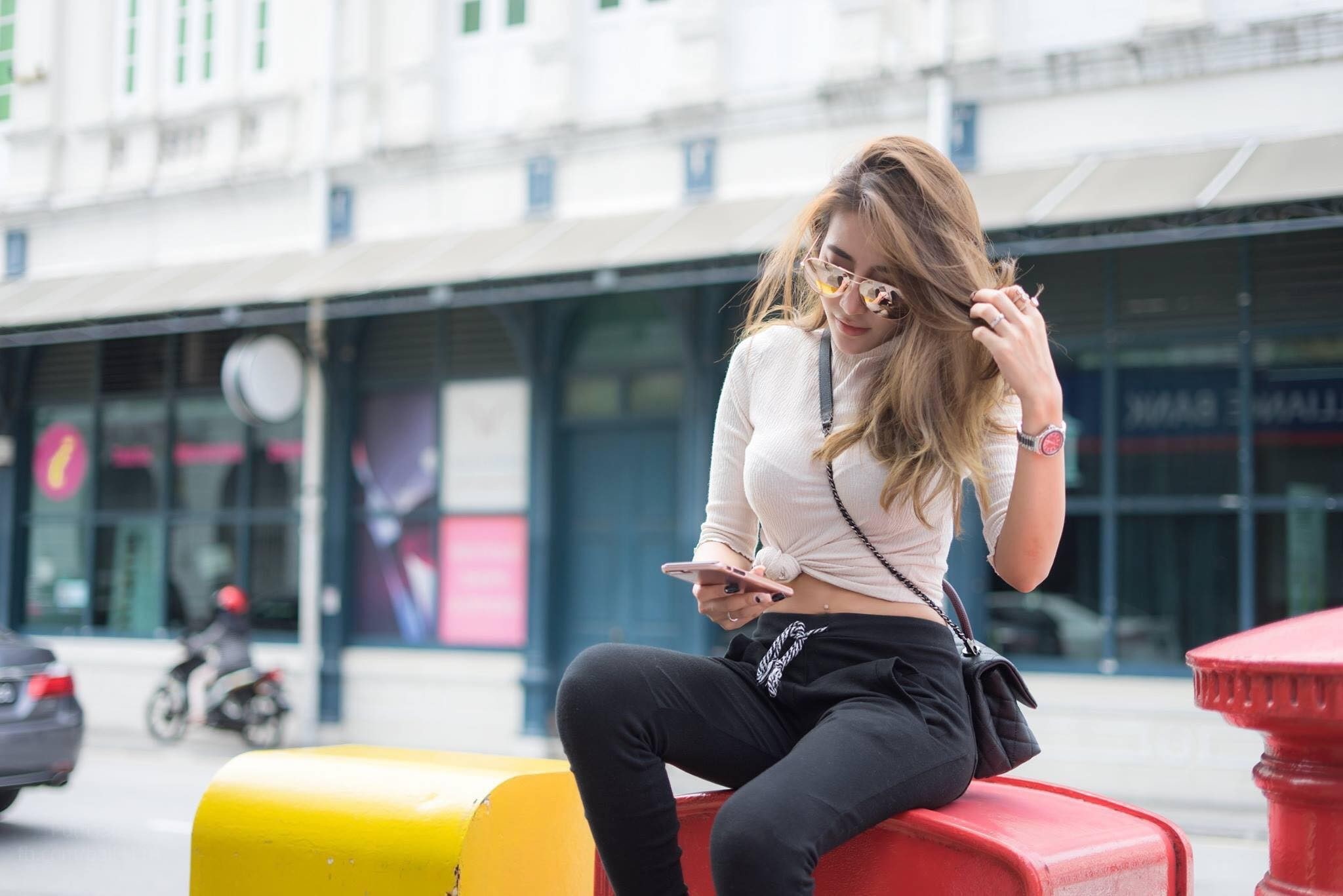 Asian, portable information device, outdoors, telephone, wireless technology, 1080P, Phasinee Boonrod, sitting, model, Thailand, one person, blond hair, HD Wallpaper