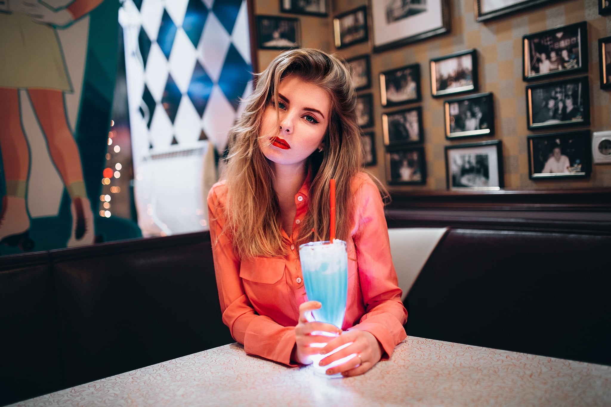 glass, food and drink, drinking, lifestyles, red lipstick, real people, Ivan Proskurin, women indoors, women, shake, indoors, looking at viewer, young adult, HD Wallpaper