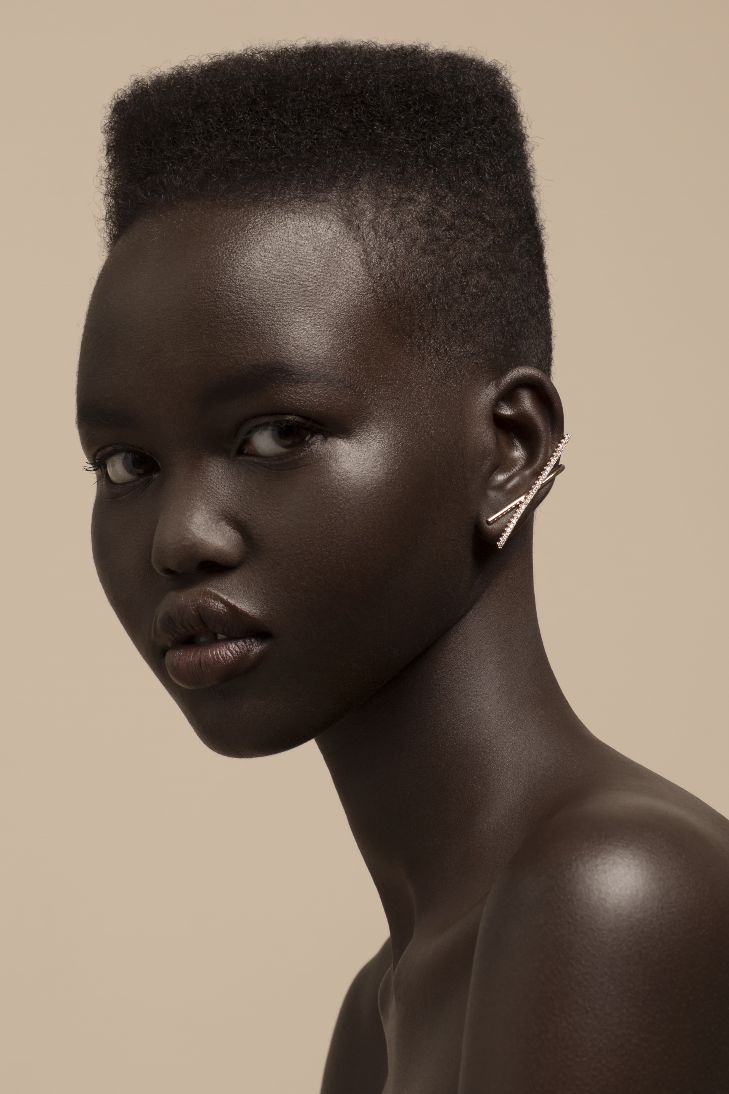 2K, portrait, women, ebony, African, Phone HD Wallpaper
