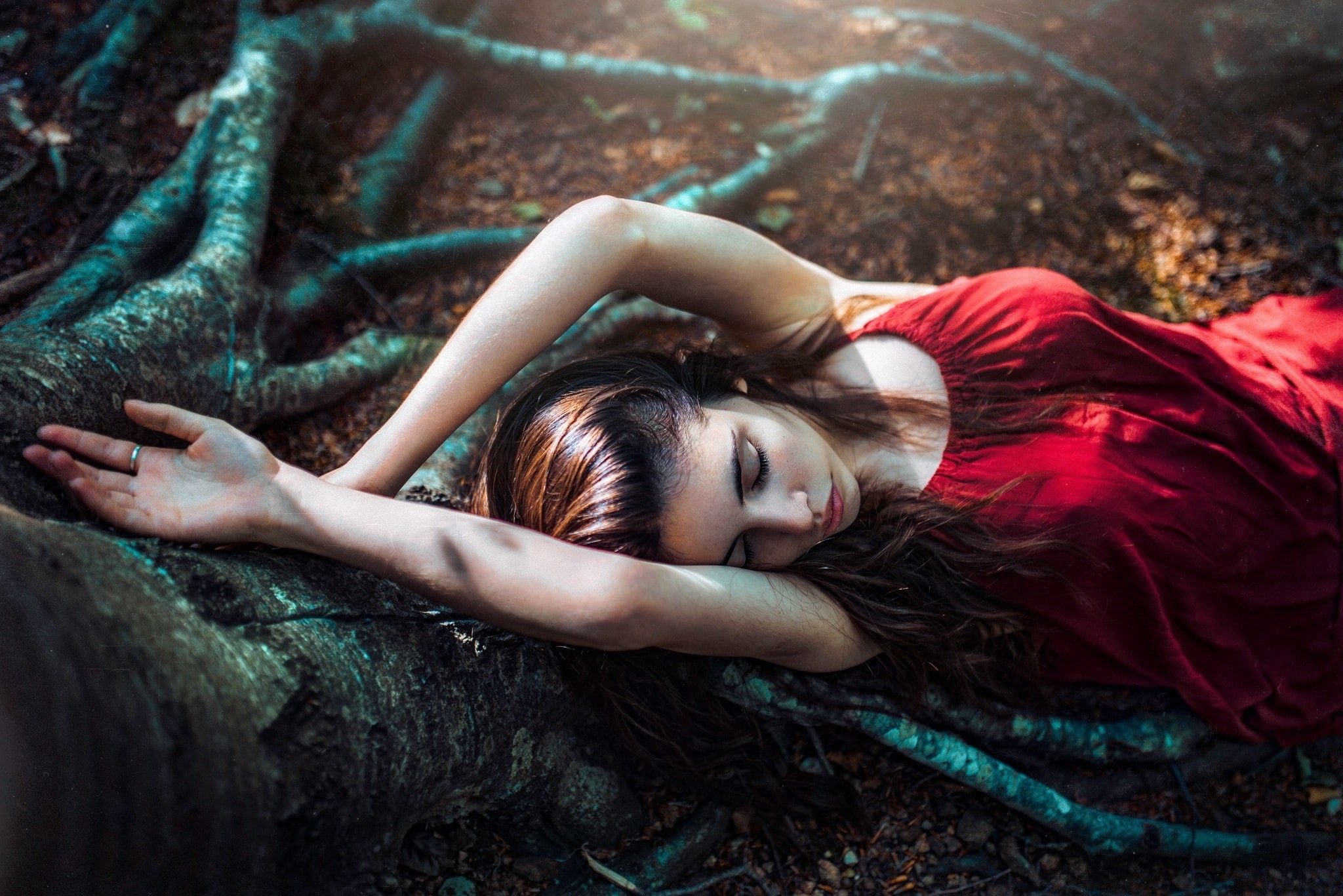 adult, women, outdoors, lying down, long hair, beautiful woman, young women, one person, 1080P, Gustavo Terzaghi, young adult, closed eyes, clothing, relaxation, HD Wallpaper