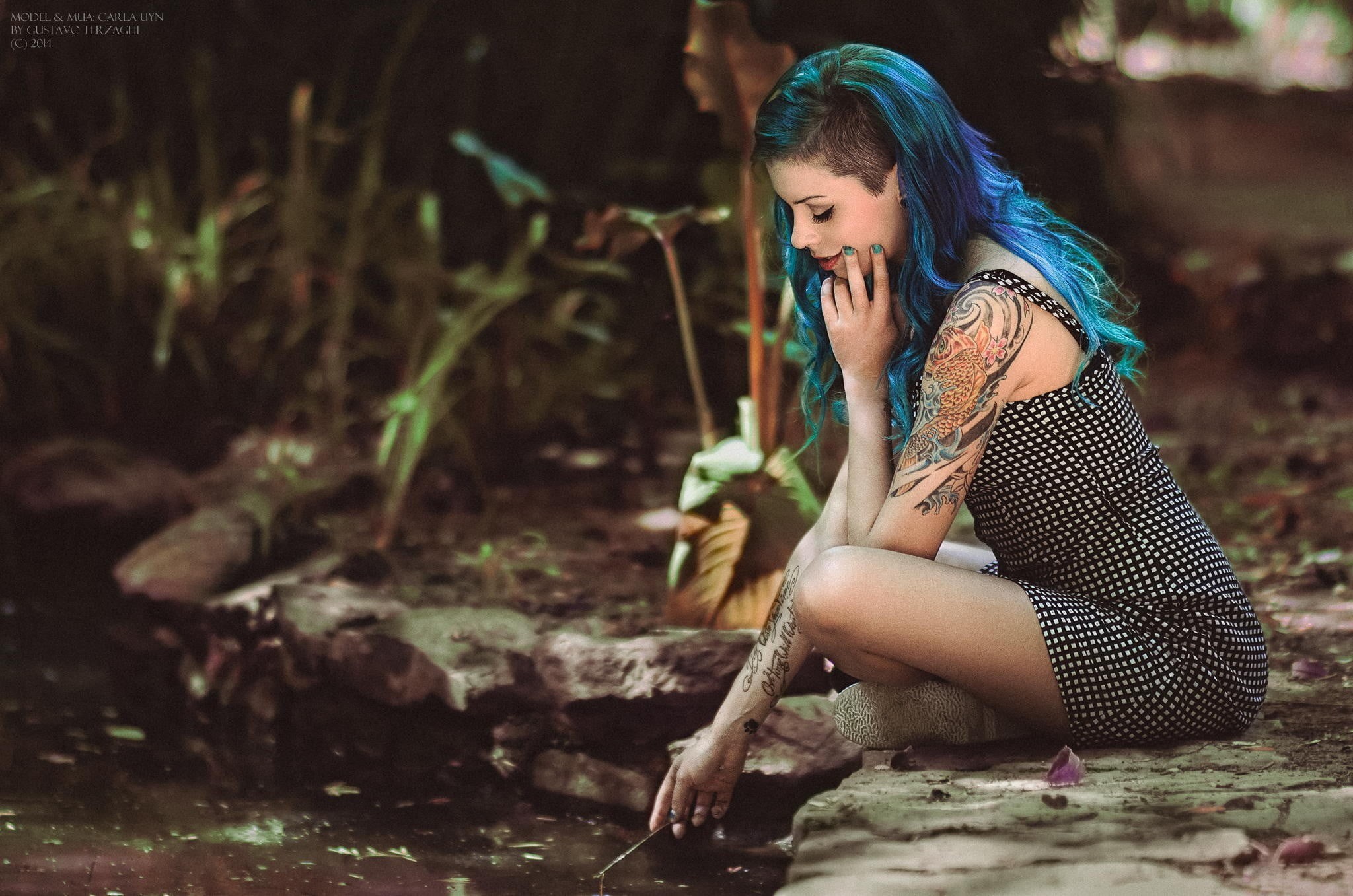 women outdoors, women, outdoors, childhood, leisure activity, hair, innocence, hairstyle, day, one person, long hair, 1080P, full length, tattoo, contemplation, HD Wallpaper