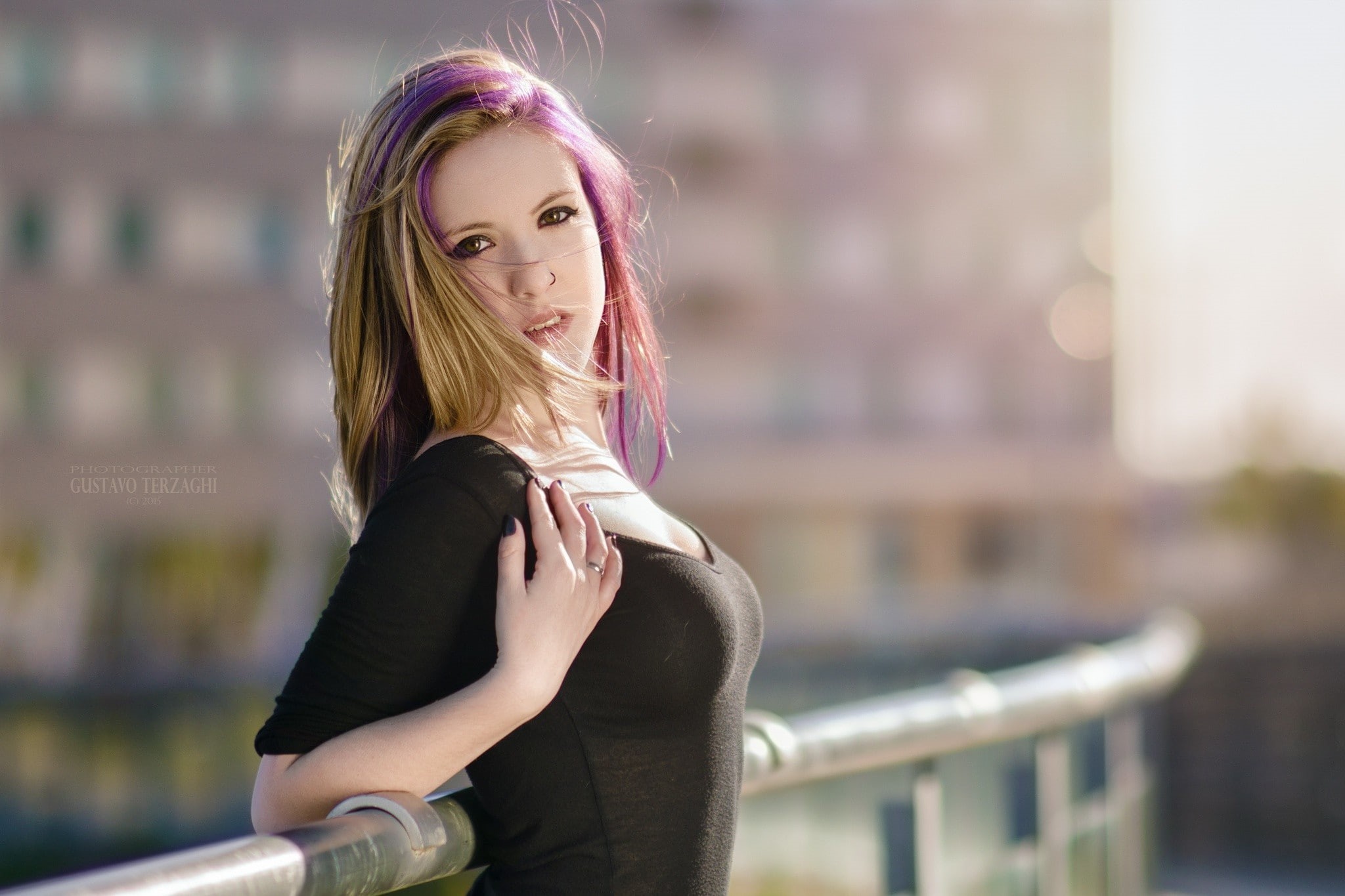 Gustavo Terzaghi, piercing, T-shirt, brown eyes, women outdoors, 1080P, model, long hair, depth of field, women, looking at viewer, straight hair, dyed, HD Wallpaper
