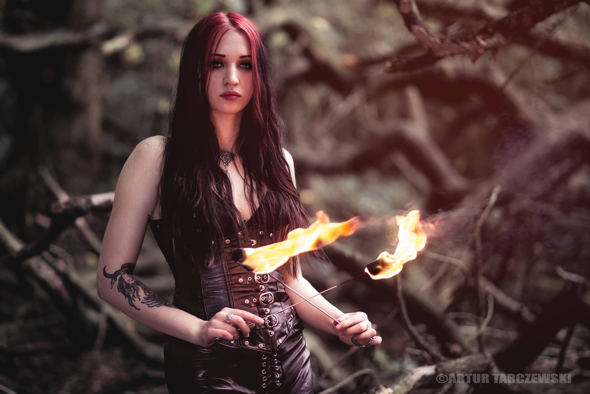 beautiful woman, front view, leisure activity, tattoo, hair, hairstyle, women outdoors, corset, nature, burning, fantasy girl, focus on foreground, 1080P, HD Wallpaper