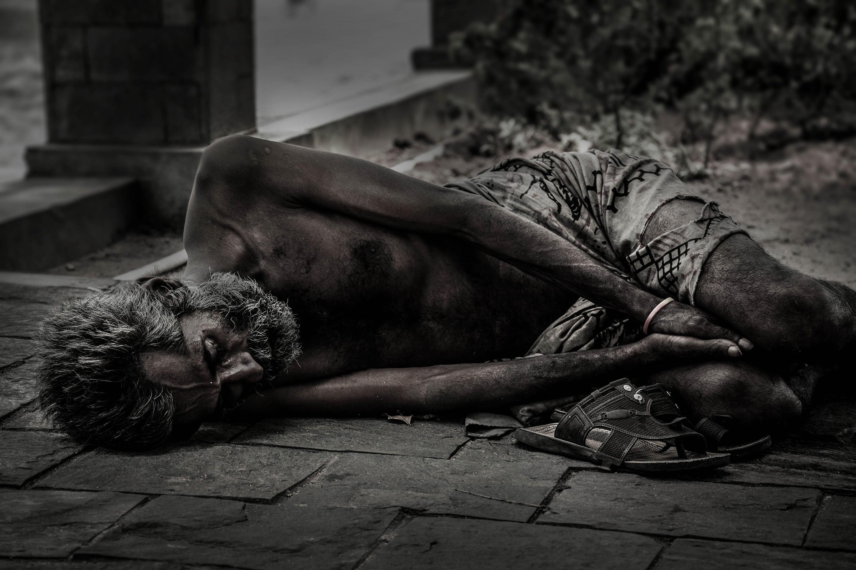 unhappy, social, people, real people, dirt, issue, life, community, sleeping, lying down, architecture, hunger, beggar, poverty, services, city, person, HD Wallpaper