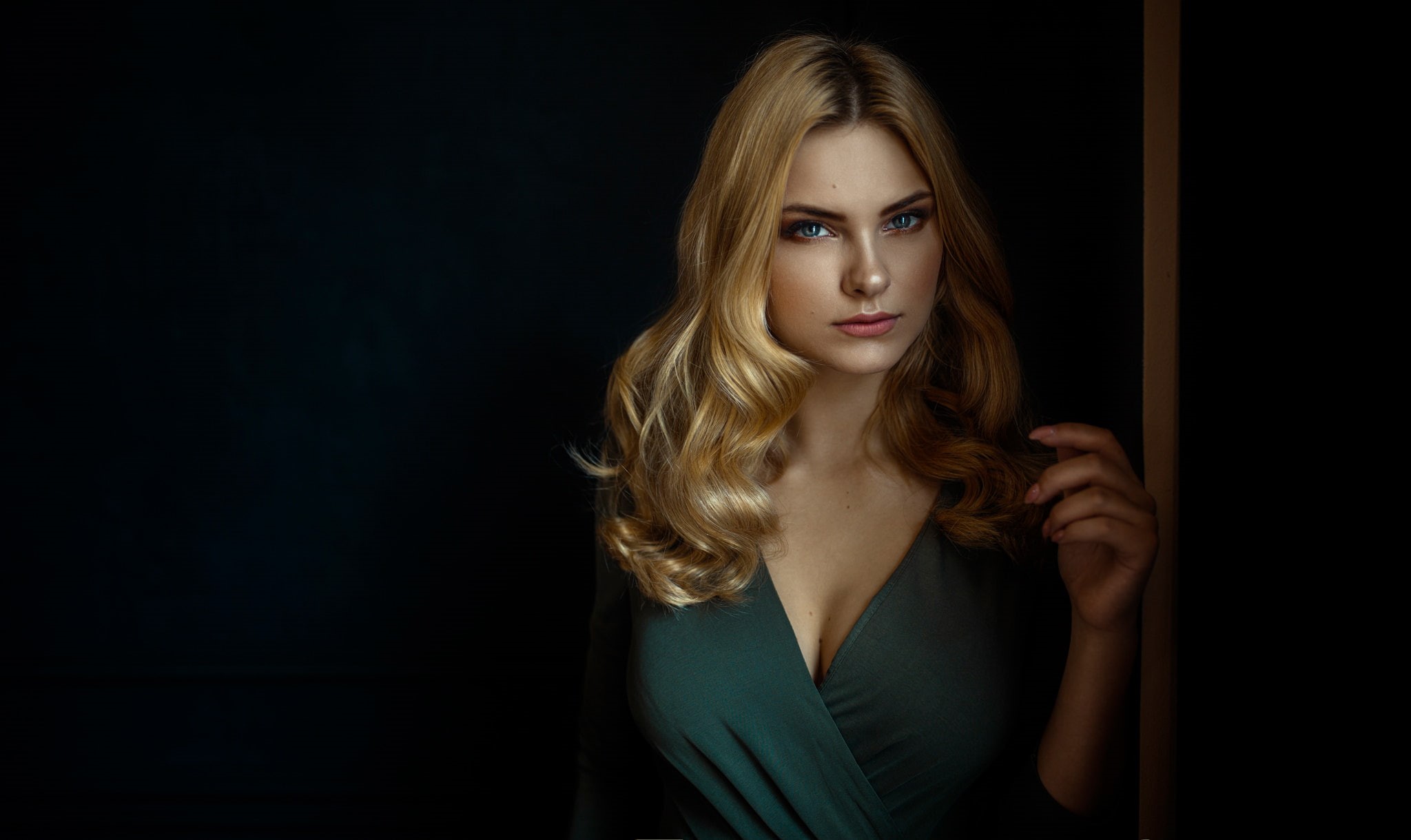 women, Carla Sonre, 1080P, pink lipstick, pink nails, Damian Piórko, portrait, blonde, HD Wallpaper