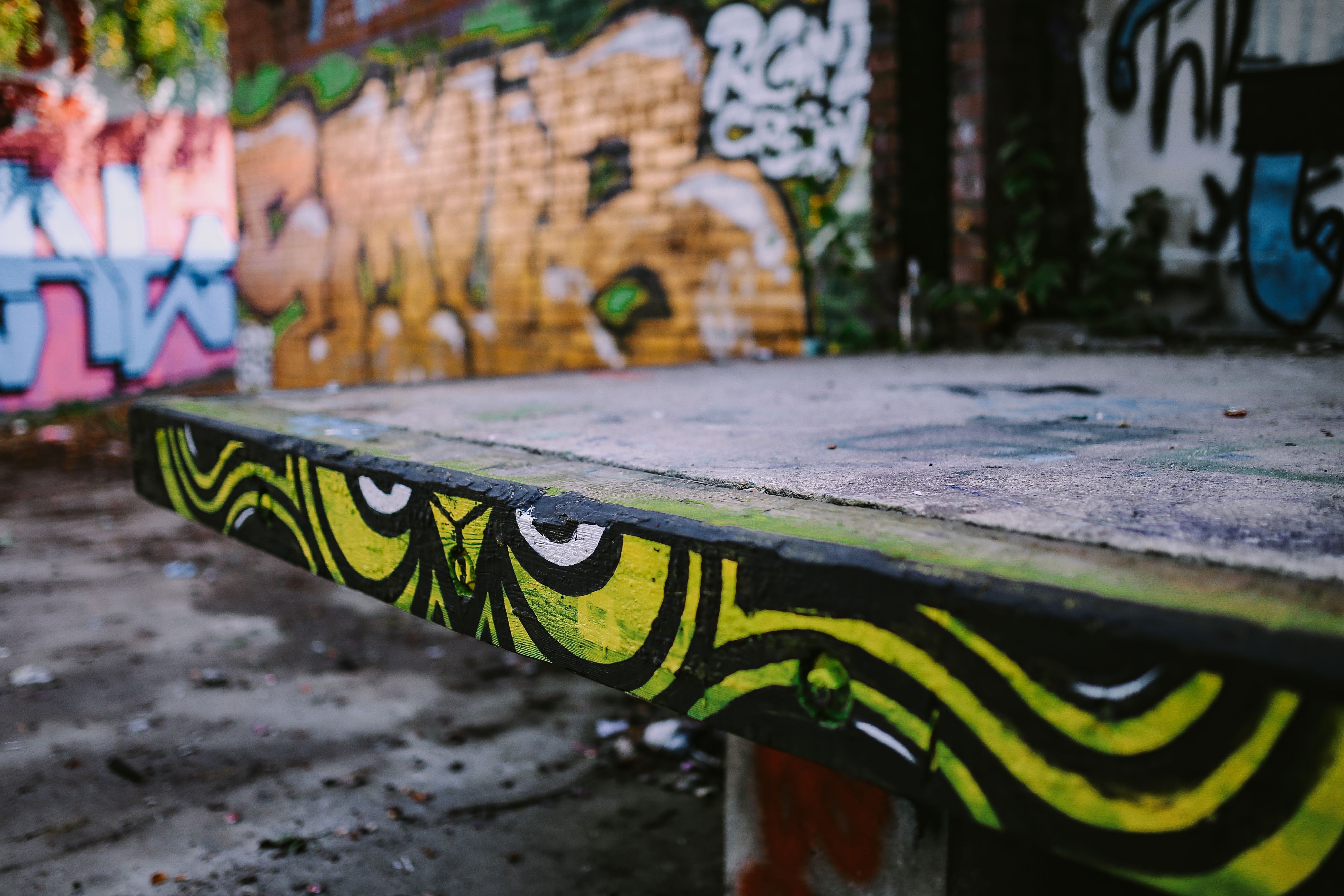 streets, art and craft, built structure, art, no people, creativity, bench, text, communication, painting, hiphop, graffiti, messy, street art, wall, building exterior, HD Wallpaper