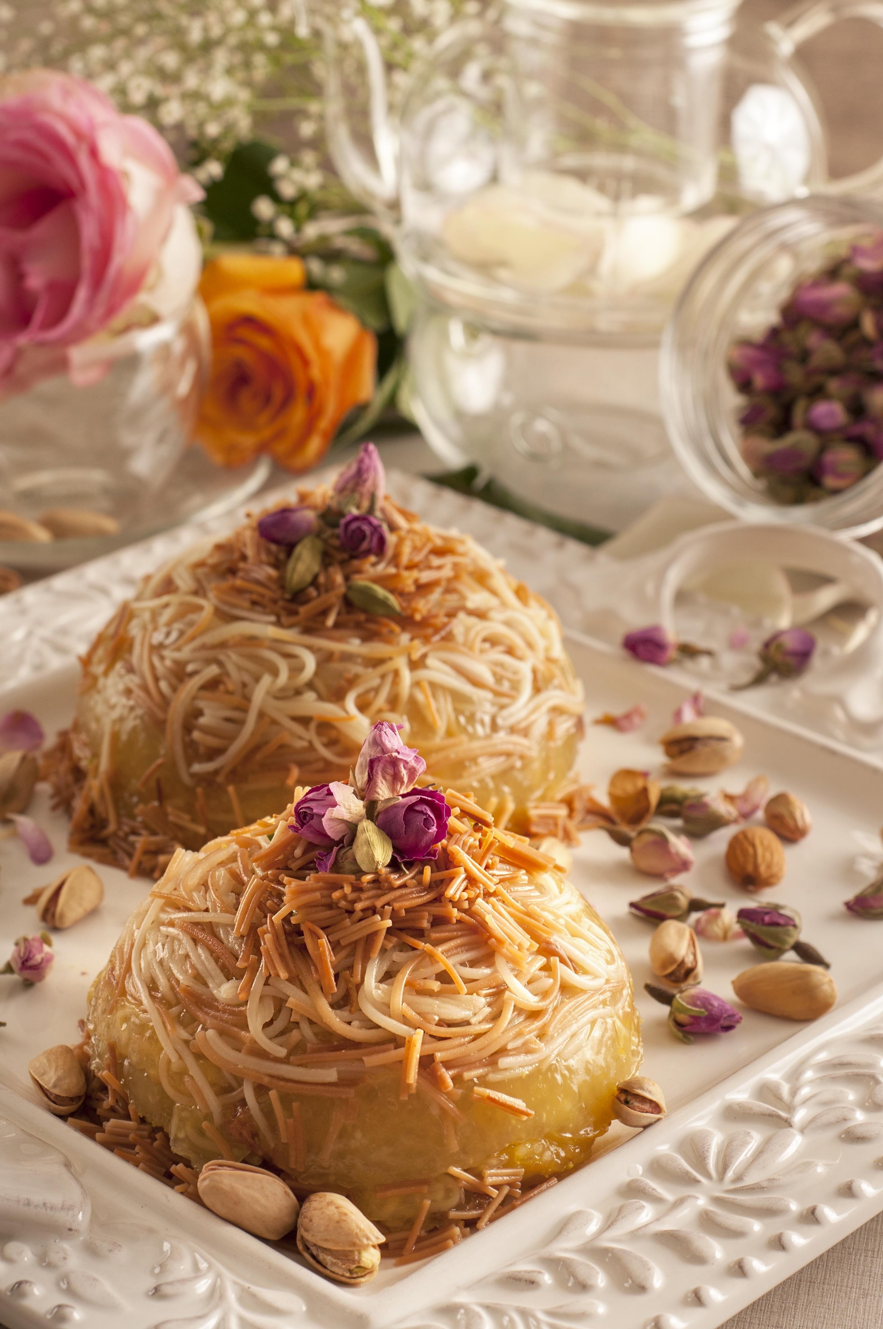 flowers, invitation, ramadhan, arabian, focus on foreground, purple, eid-al-fitr, sago, culture, dessert, sweet food, eid-ul-fitr, indulgence, pistatio, Phone HD Wallpaper