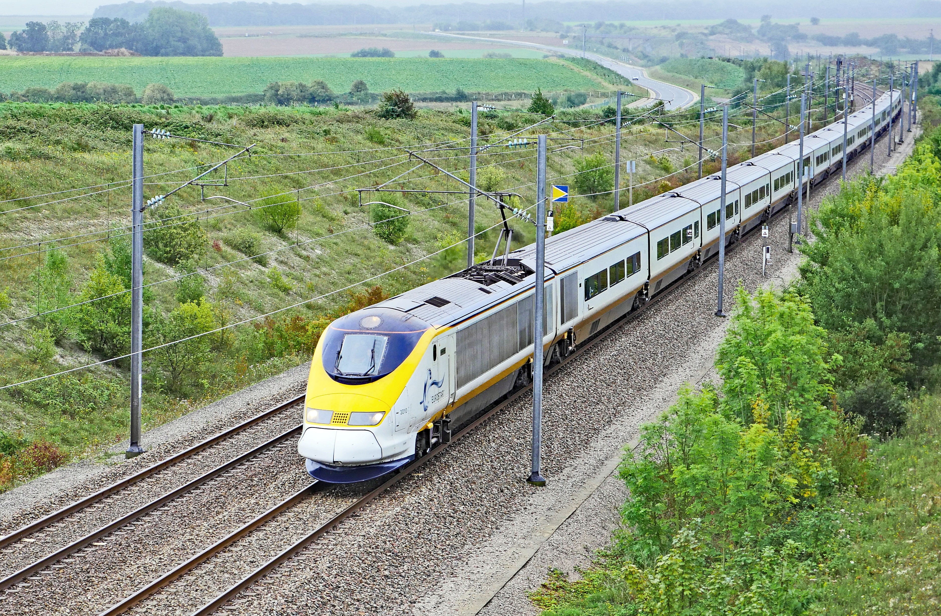 gray, land, no people, french, brexit, public transportation, european, eurostar, rail transportation, yellow, remote traffic, fast connection, transportation, HD Wallpaper