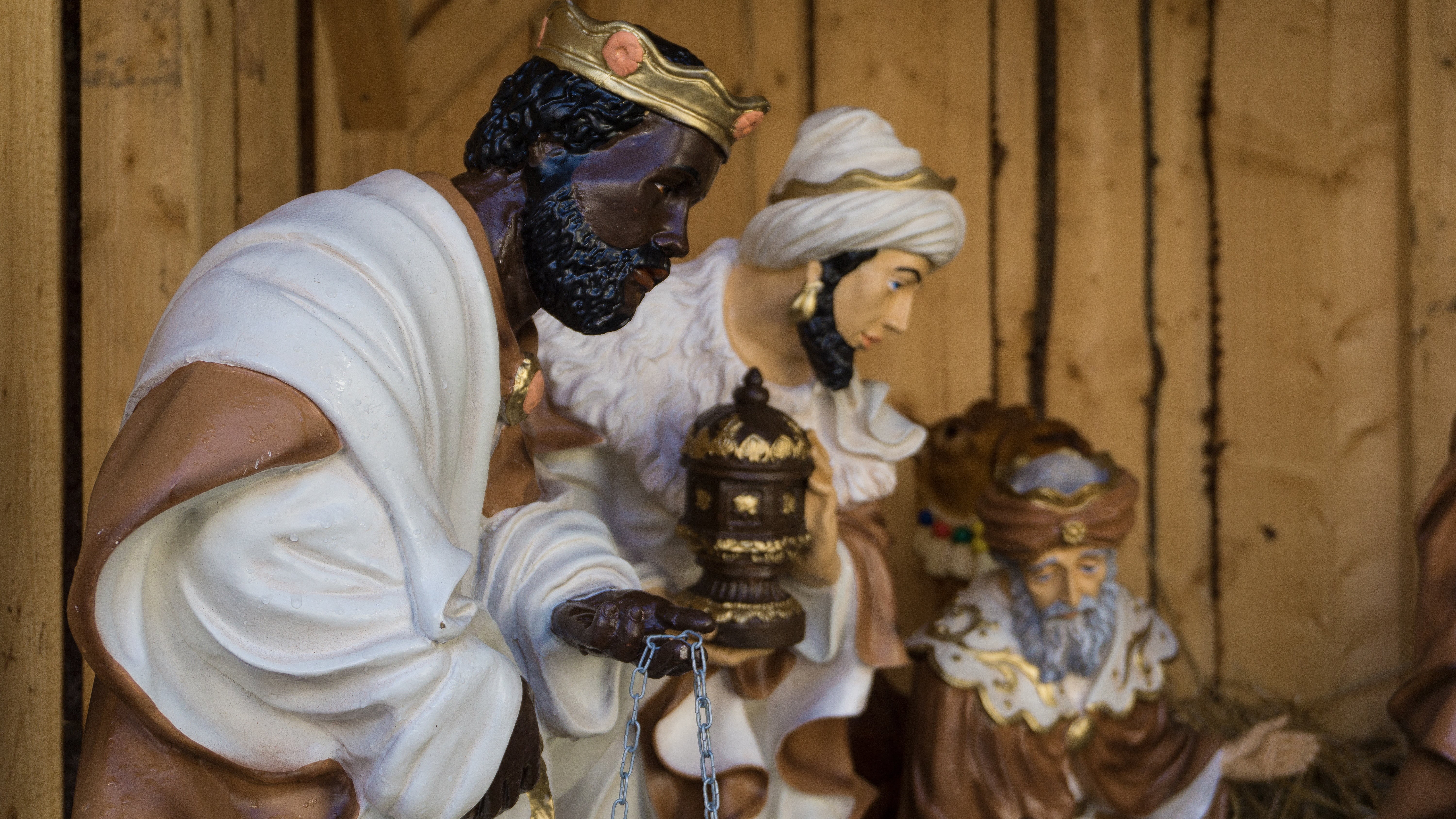 stall, representation, santon, belief, human representation, art and craft, place of worship, christ, carve, architecture, holy 3 kings, statue, wood carving, HD Wallpaper