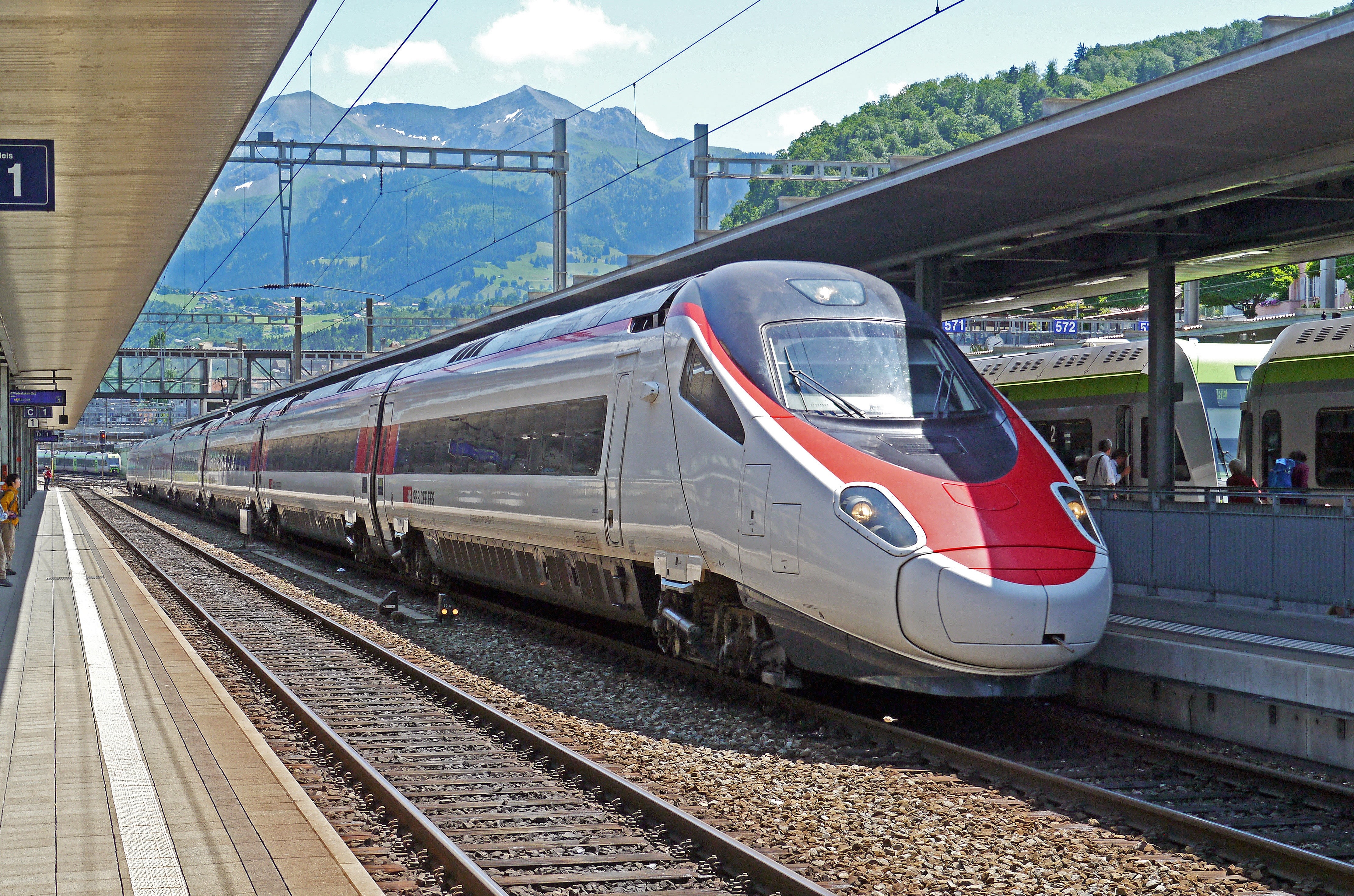 arrival, white, building exterior, rail traffic, passenger train, basel, seemed, transportation, no people, built structure, railroad car, milano, pendolino, HD Wallpaper