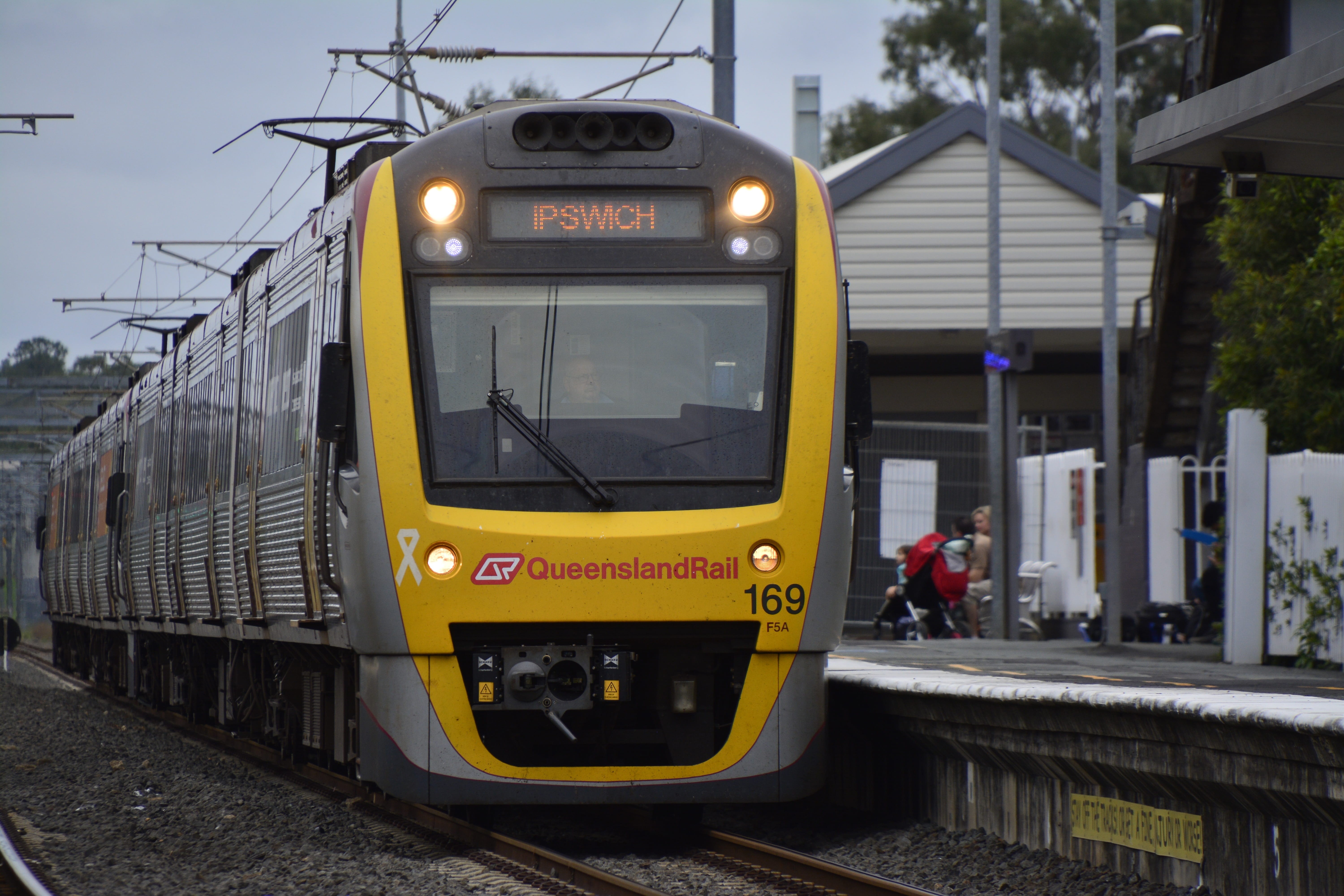 vehicle, australia, queensland, technology, modern, outdoors, train, carriage, transit, commuter, industrial, wagon, transportation, departure, railroad track, HD Wallpaper