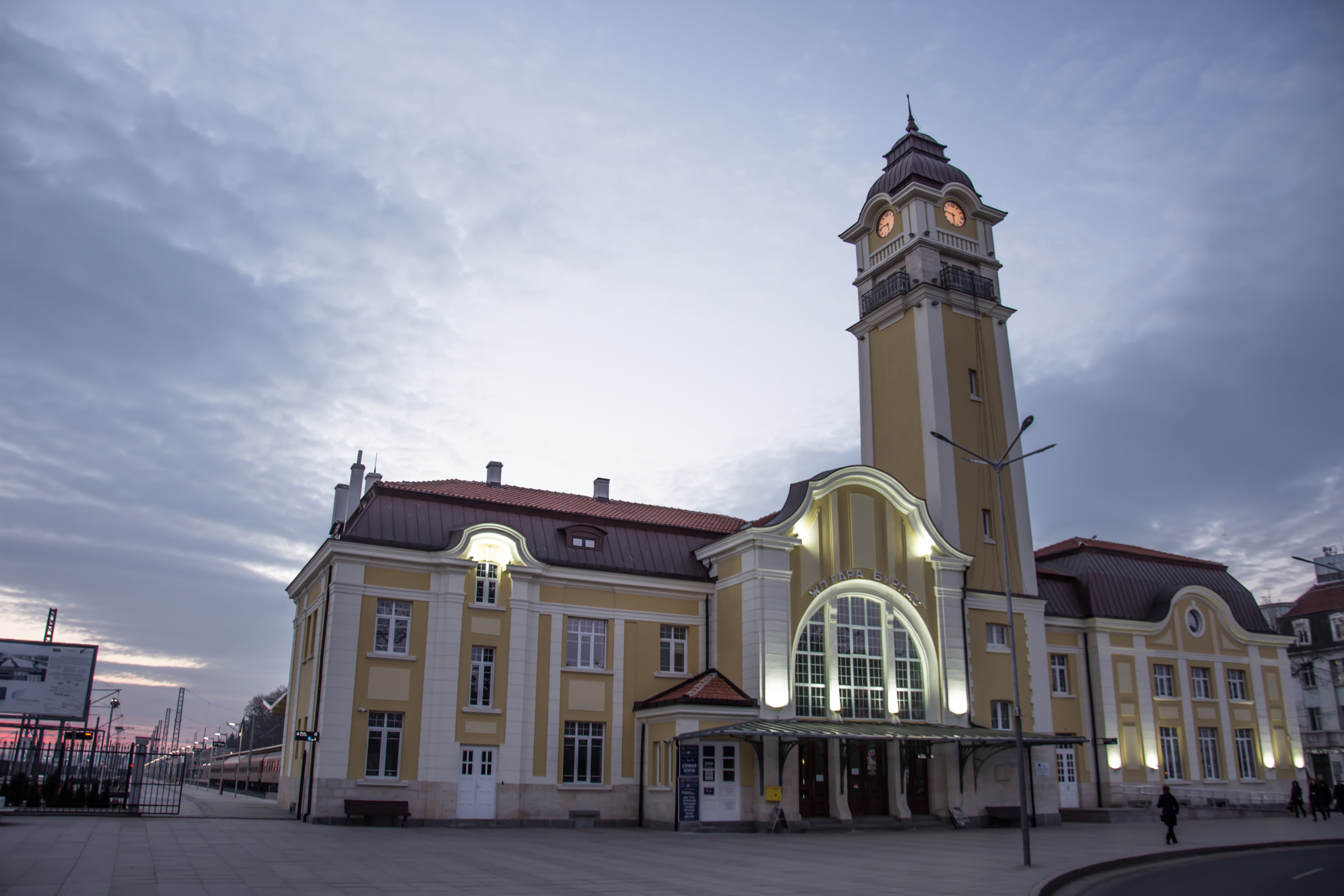 outdoors, fast, religion, railroad, spirituality, building exterior, urban, platform, bulgaria, city, the past, landscape, travel, departure, locomotive, HD Wallpaper