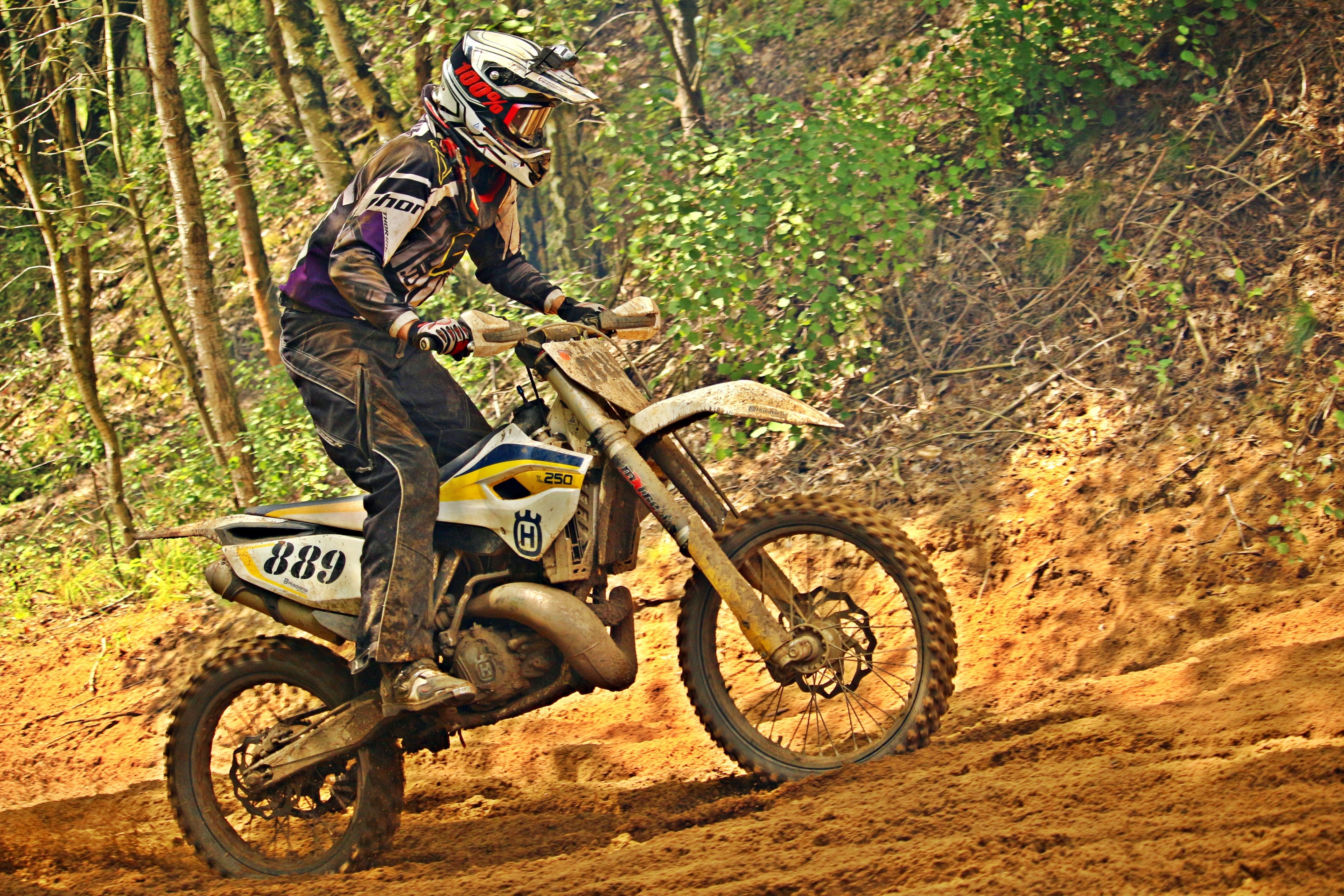extreme sports, one man only, helmet, outdoors, Motorcycle, motorcycle sport, dirt road, land, cross, adventure, sand, headwear, athletes, race, dust, dirt bike, HD Wallpaper