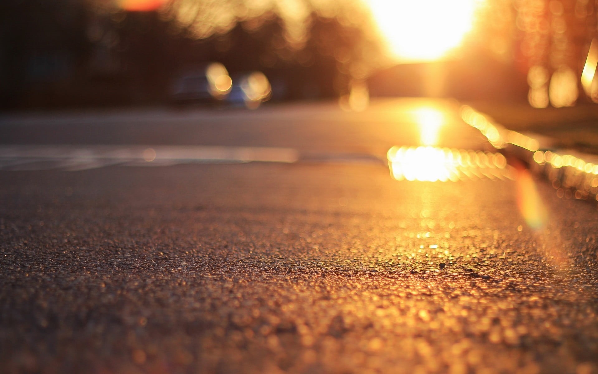 selective, sunlight, yellow, motor vehicle, sidewalk, surface level, transportation, depth of field, sport, city, road, lighting Equipment, motion, backgrounds, HD Wallpaper
