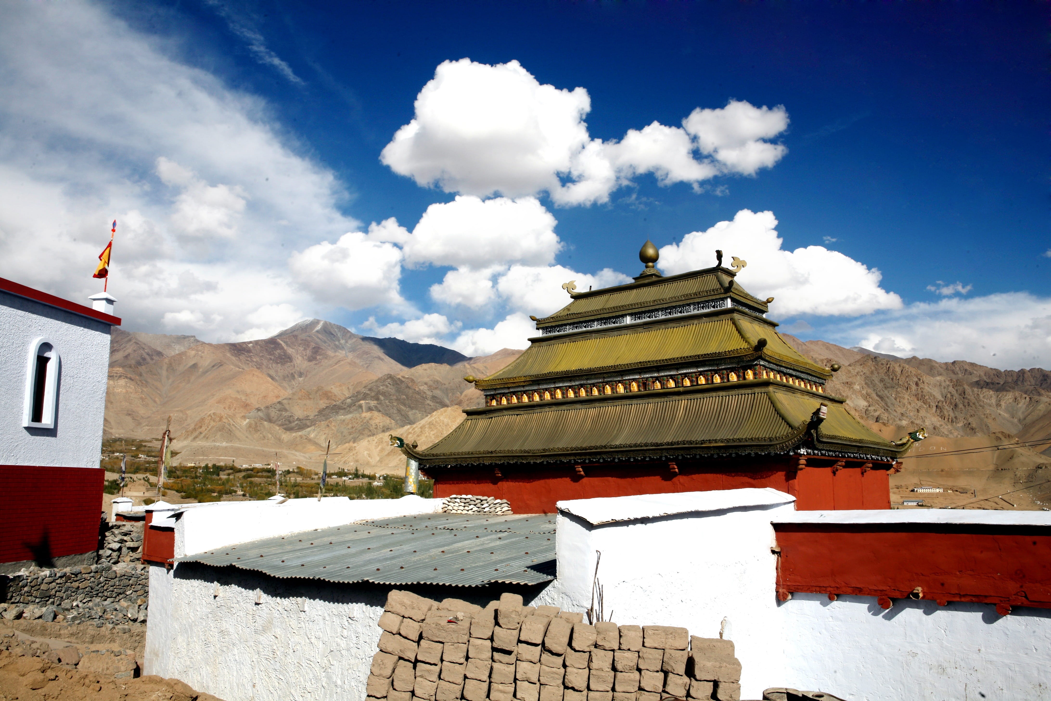 built structure, no people, outdoor, leh, cloud - sky, himalayas, india, god, spiritual, holy, architecture, indiagod, mountain, peace, 4K, ganpati, high, HD Wallpaper