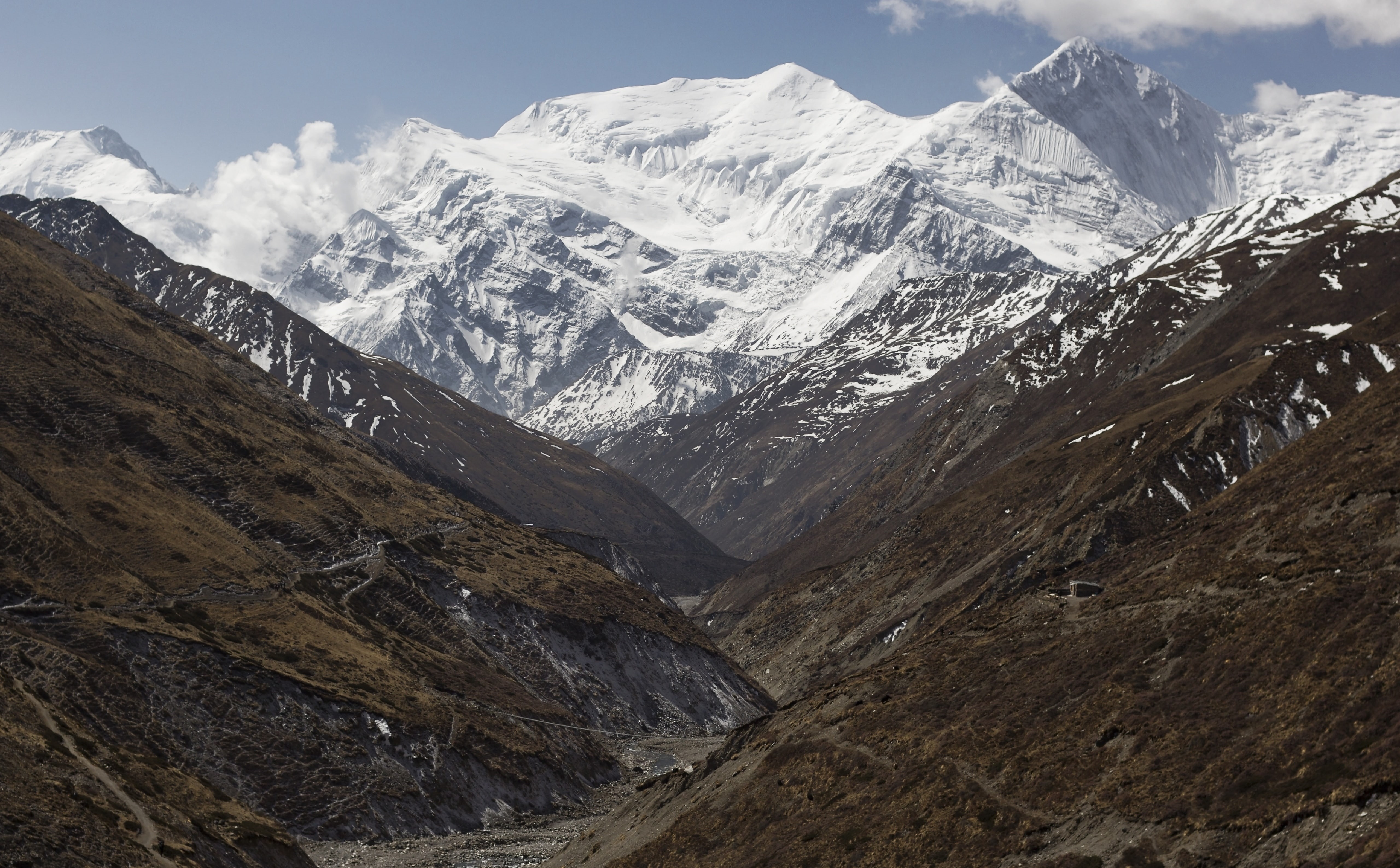 brown, day, idyllic, no people, snow, Nepal, environment, beauty in nature, 5K, cold temperature, formation, Circuit, snowcapped mountain, Himalayas, landscape, HD Wallpaper