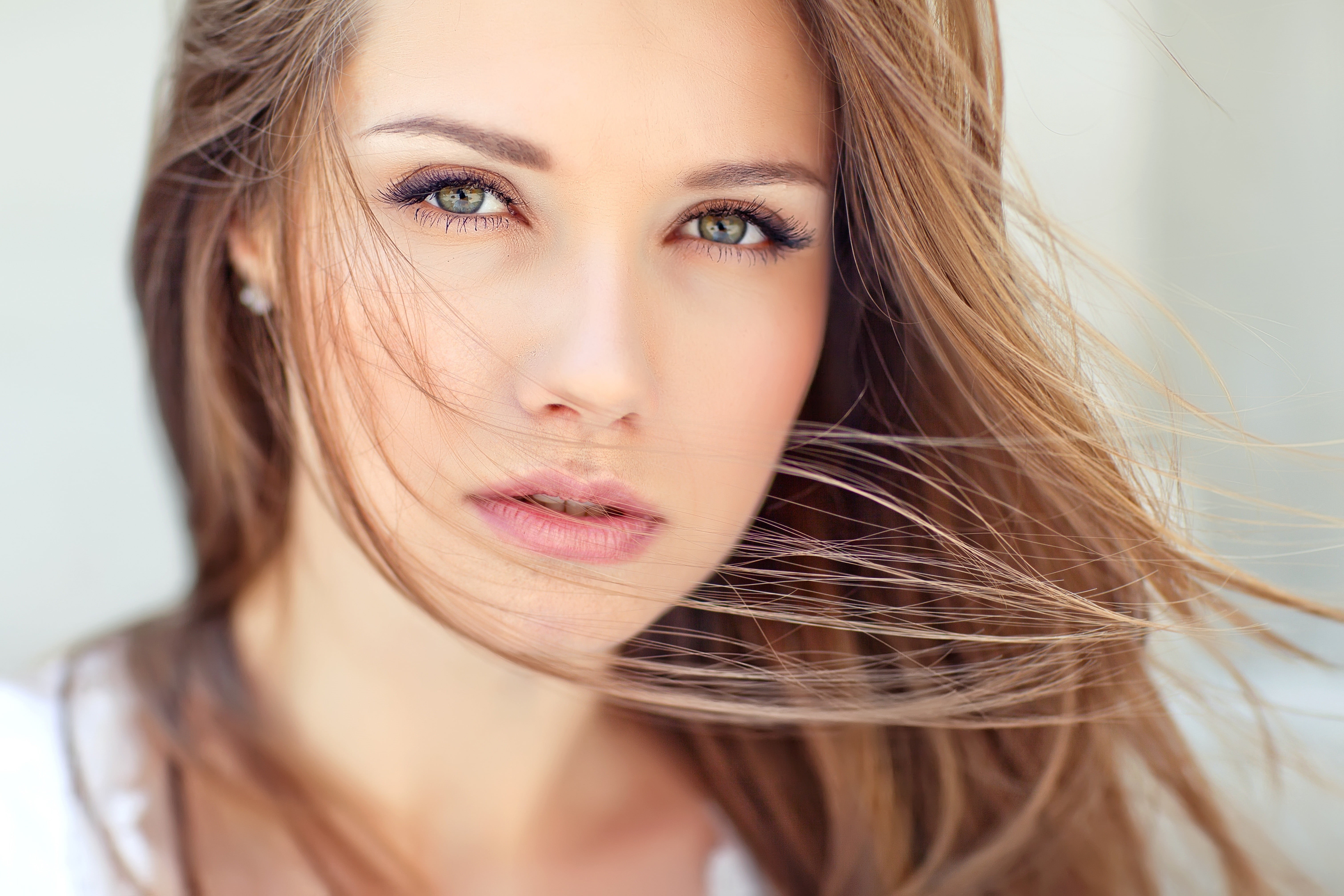 open mouth, pink lipstick, looking at viewer, body part, blond hair, beautiful woman, close-up, headshot, one person, model, looking at camera, white  background, HD Wallpaper