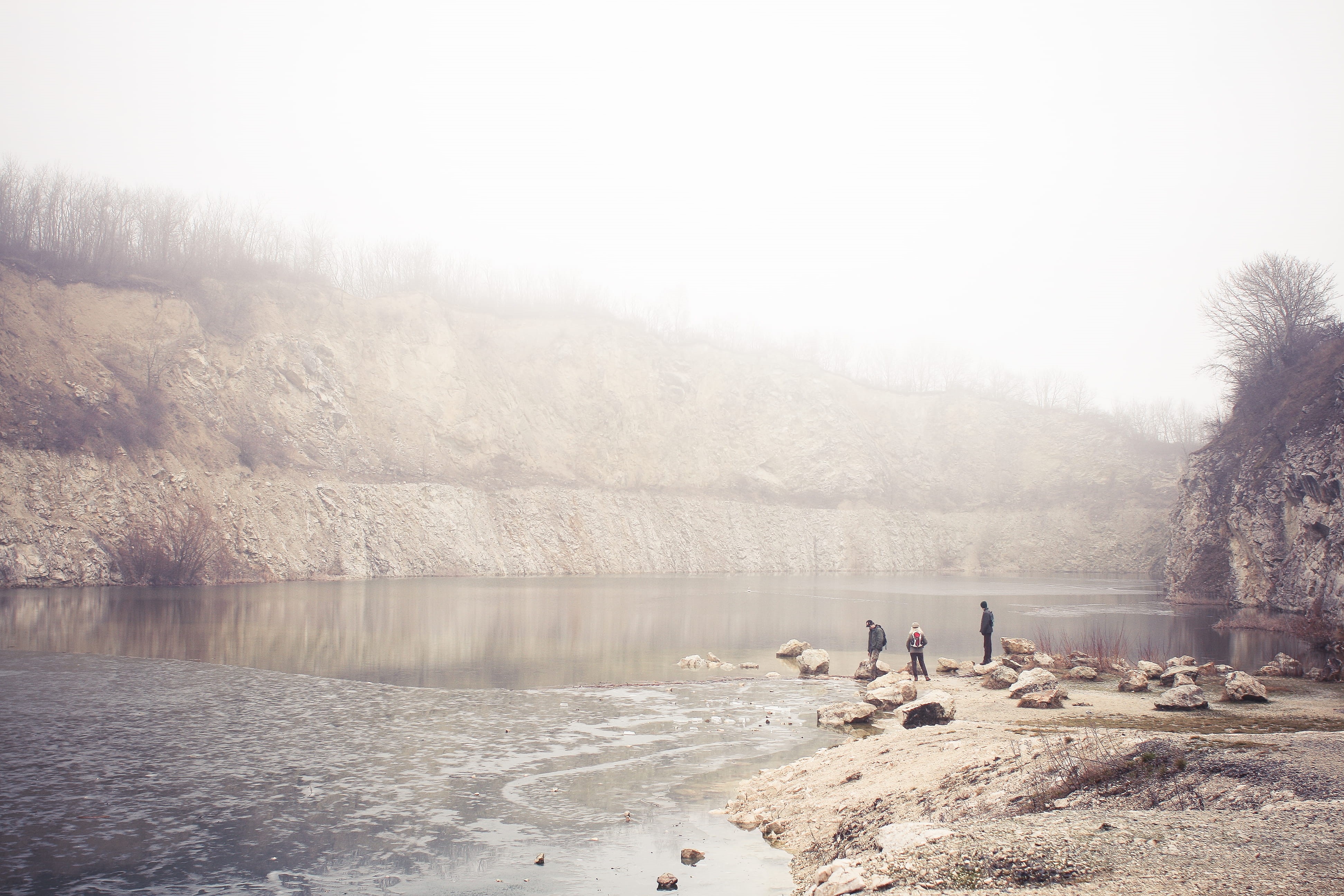 Fog, 4K, water, nature, lake, environment, day, outdoors, people, tree, winter, landscape, scenics - nature, plant, tranquility, cold temperature, reflection, HD Wallpaper