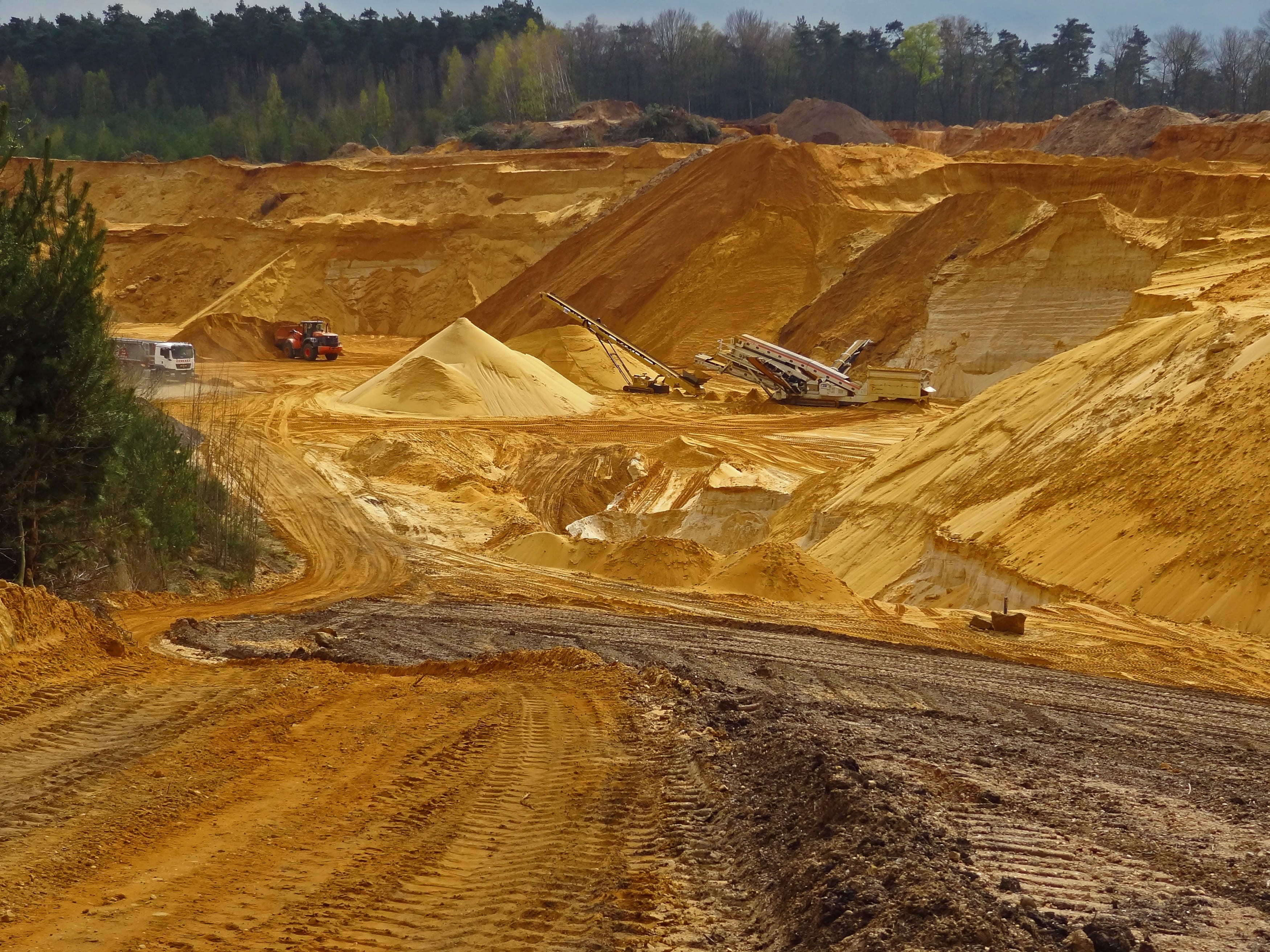 mine, removal, 2K, no people, nature, truck, conveyor belt, sandpit, excavators, road, transportation, outdoors, day, site, mode of transportation, industry, HD Wallpaper