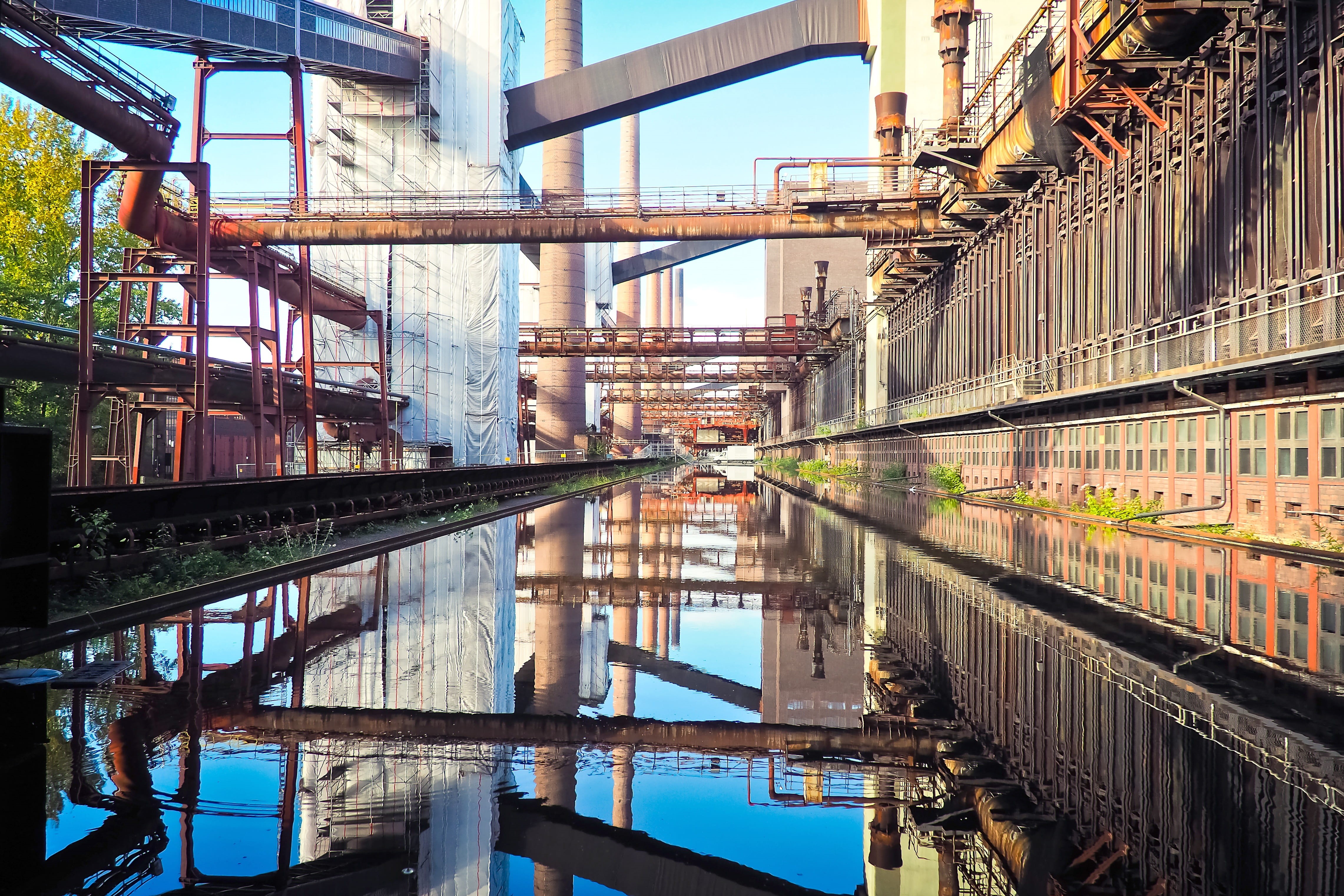 world heritage, no people, heavy industry, reflection, north rhine westphalia, conveyor belts, architectural, stainless, bill, nature, 4K, bridge, water, HD Wallpaper