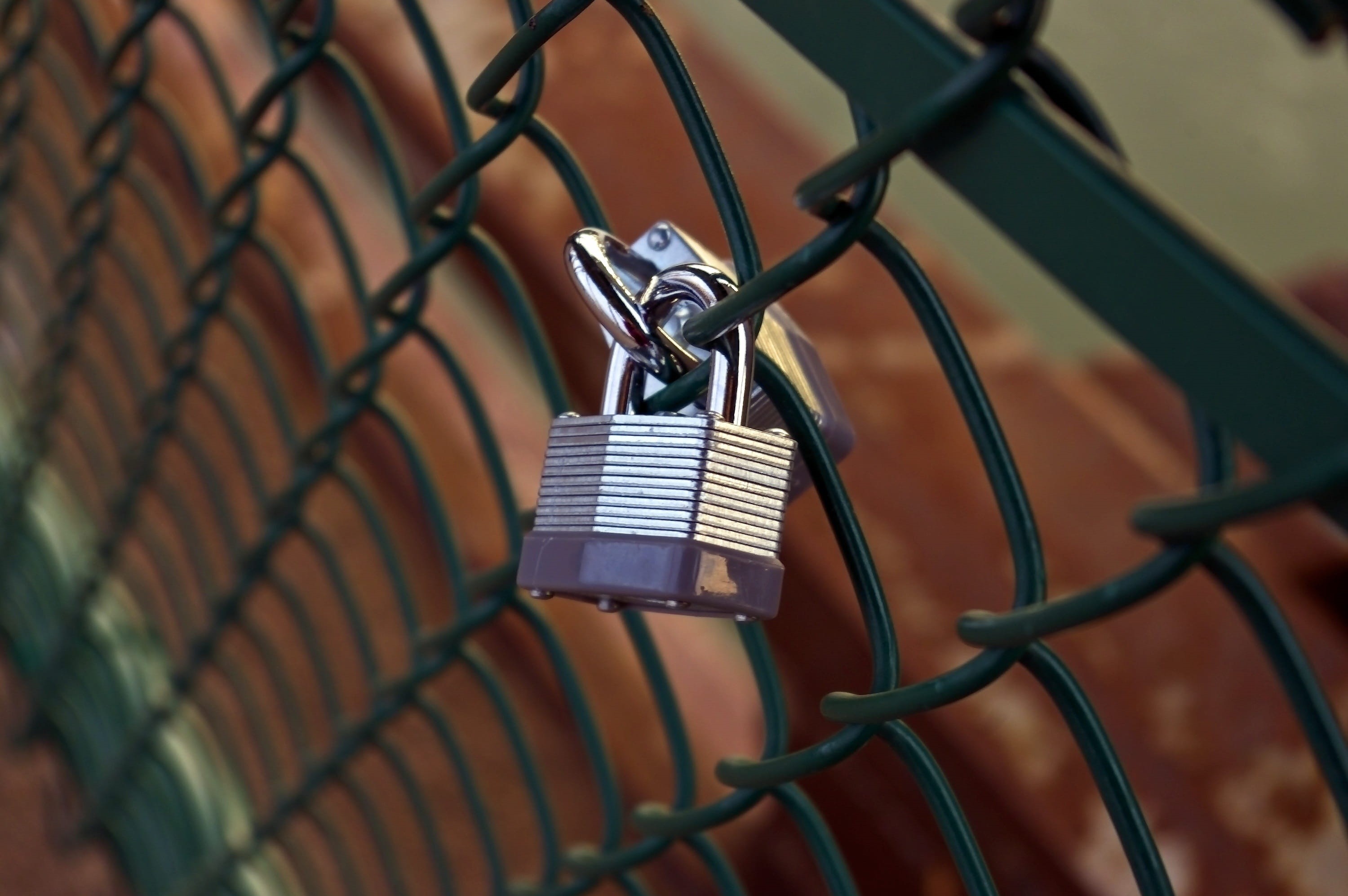 padlocks, protection, symbol, backgrounds, padlock, day, south dakota, chain link, metal, fence, yankton, nebraska, romance, romantic, heart, technology, HD Wallpaper