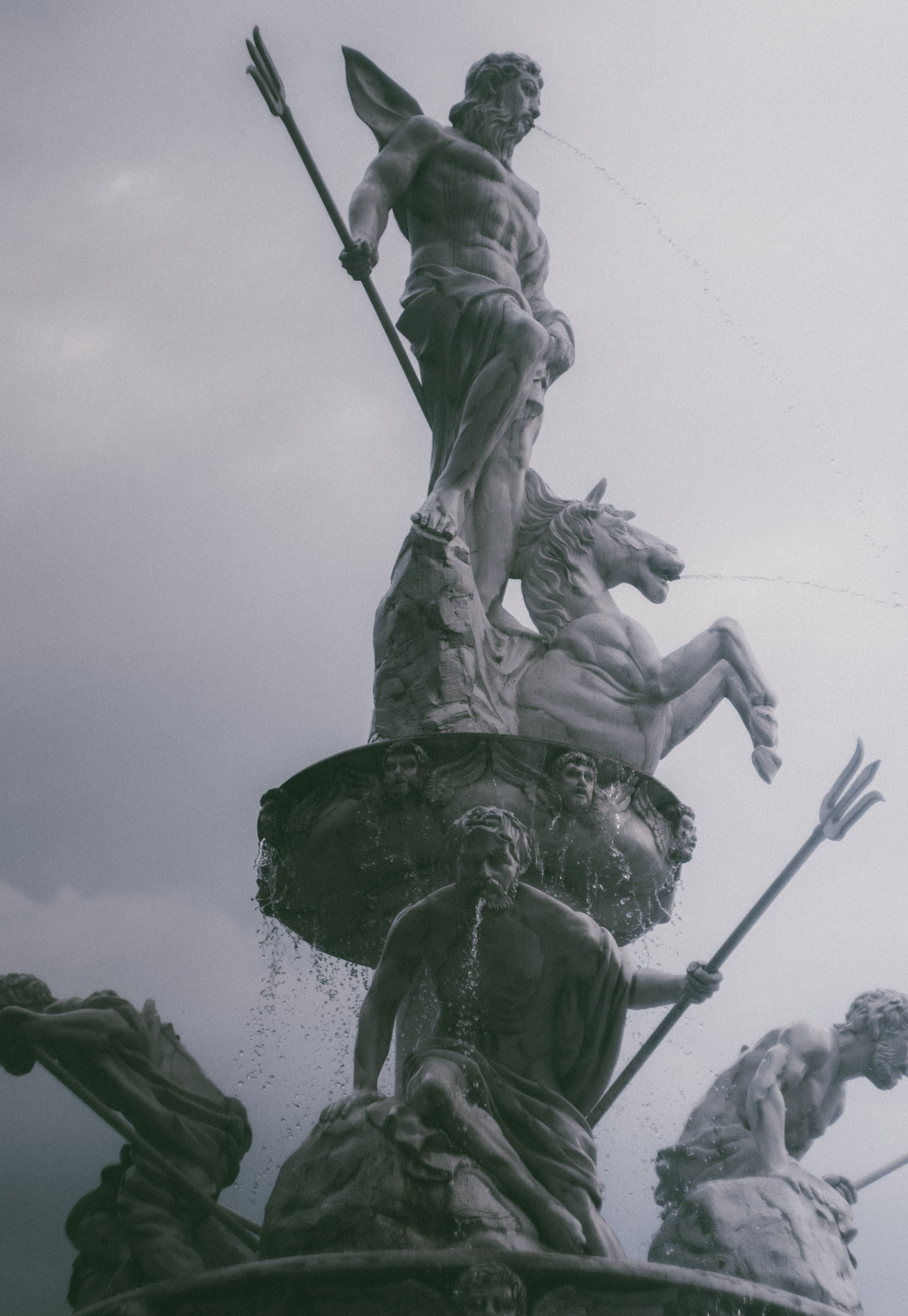 mythology, aquaman, female likeness, creativity, male likeness, art and craft, craft, the past, architecture, history, god, low angle view, 5K, outdoors, Phone HD Wallpaper
