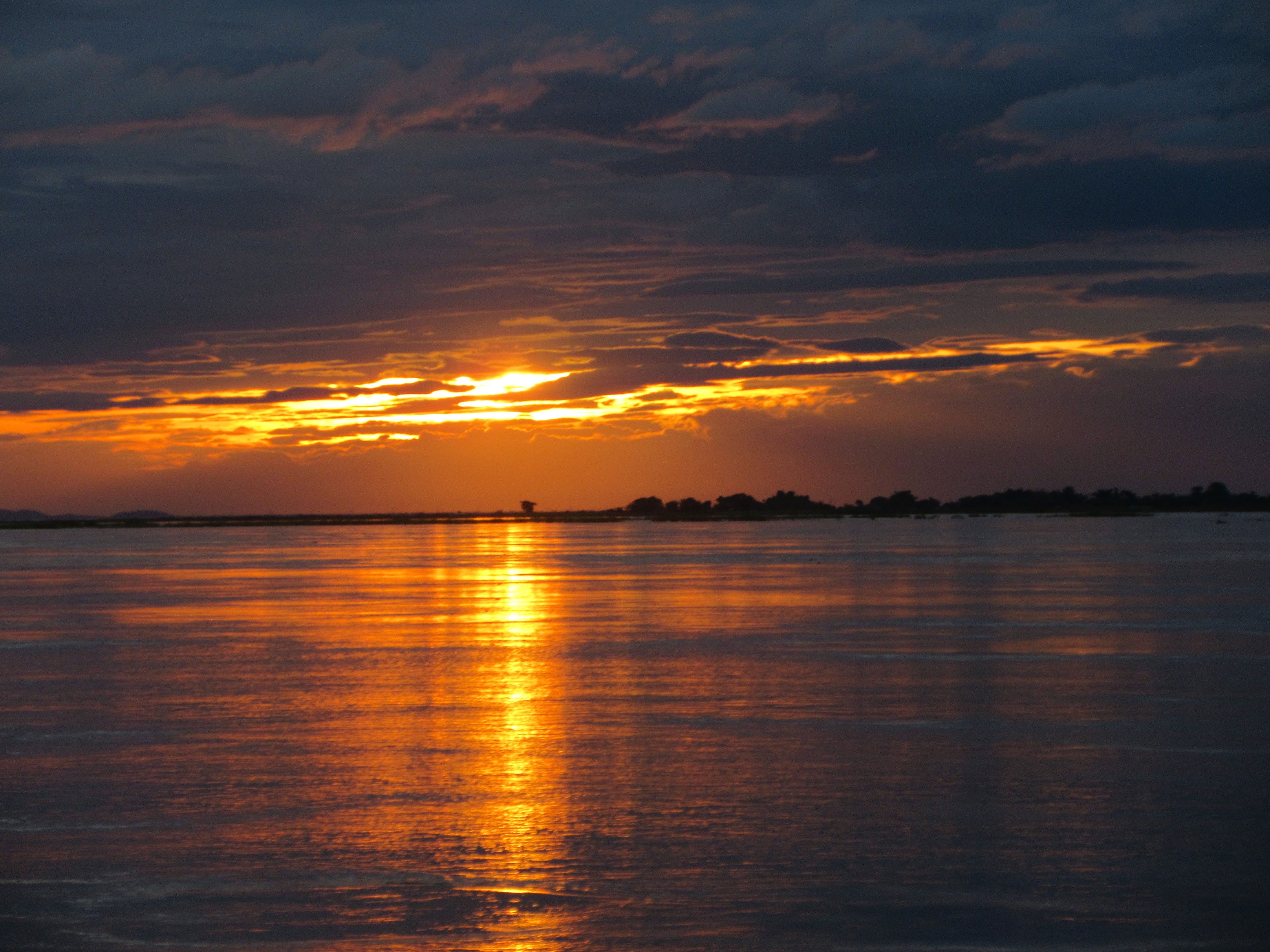 nature, beauty in nature, horizon, sunset, river, outdoors, sky, no people, sun, 4K, horizon over water, orange color, tranquil scene, reflection, cloud - sky, HD Wallpaper