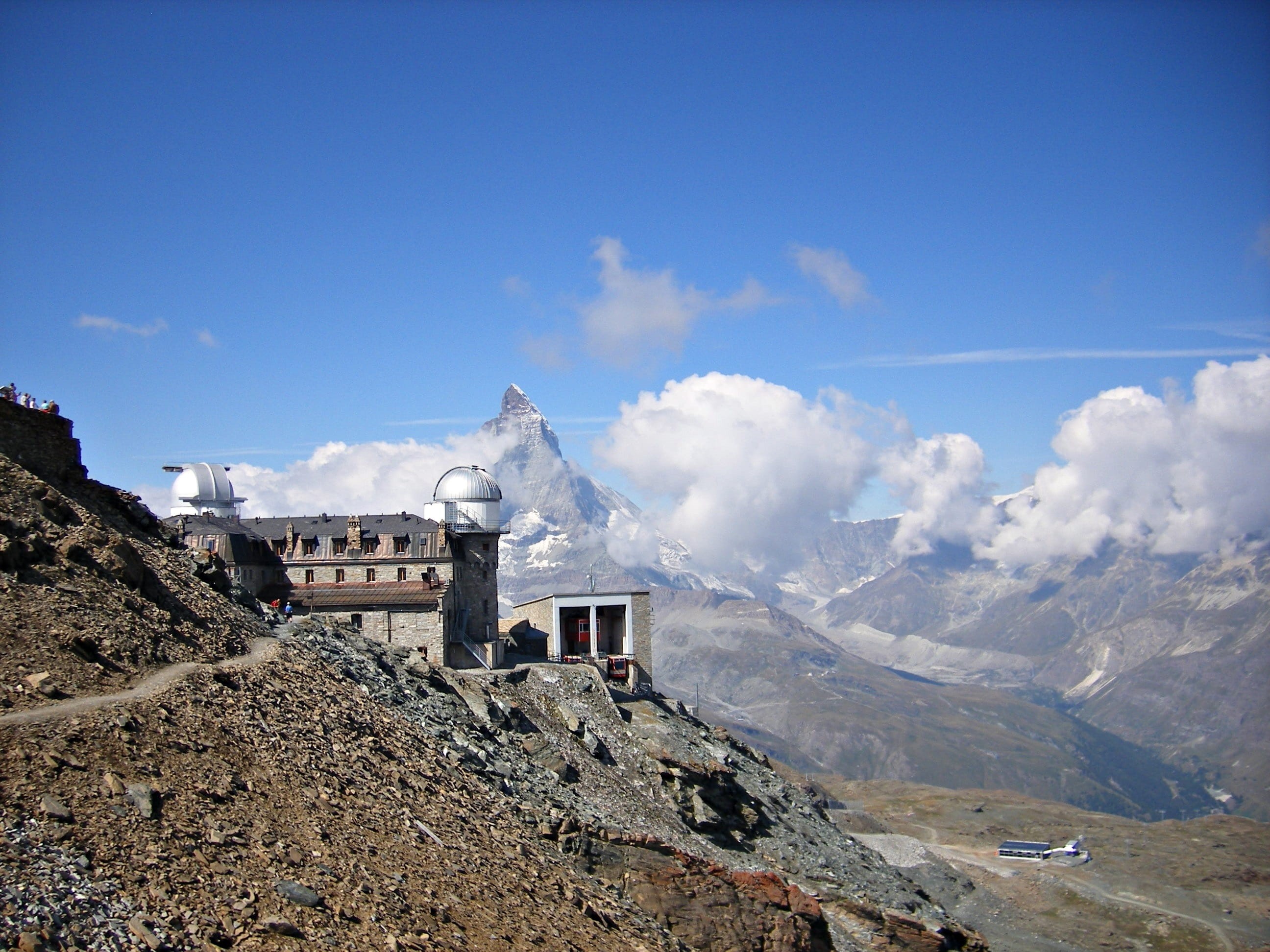 beauty in nature, mountain, sky, tibetan Culture, day, Gornergrat, built structure, 2K, mountain Range, architecture, no people, leh Village, matterhorn, HD Wallpaper